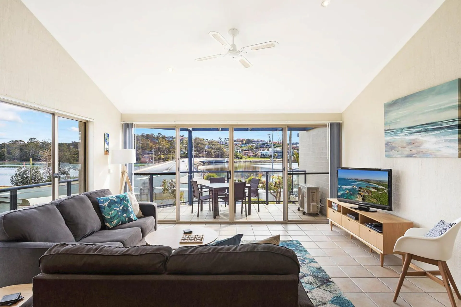 Living room in Sails Luxury Apartments Merimbula
