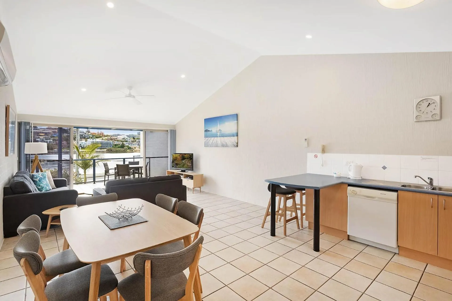 Living room in Sails Luxury Apartments Merimbula