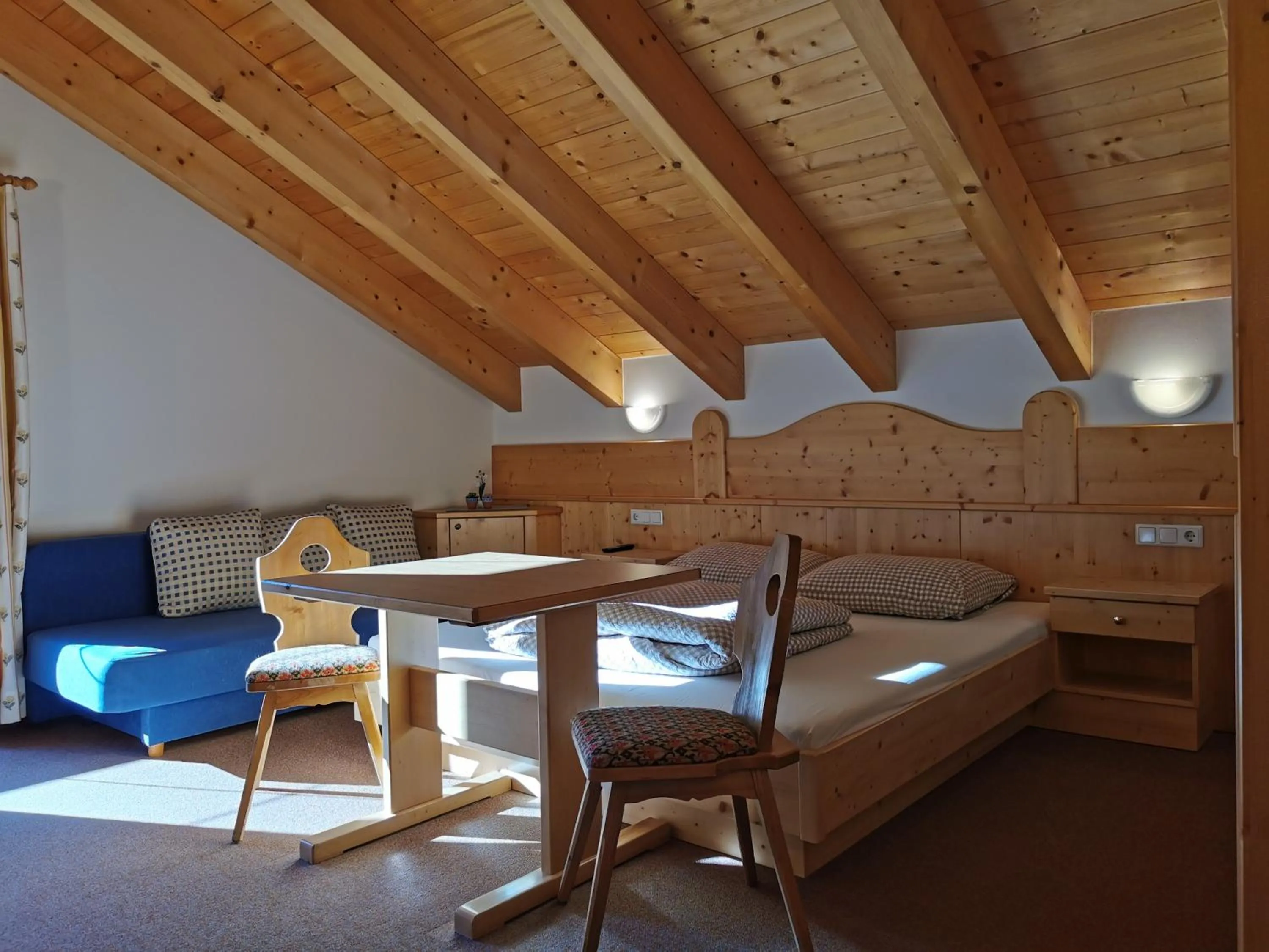 Photo of the whole room in Hotel Garni Schönblick