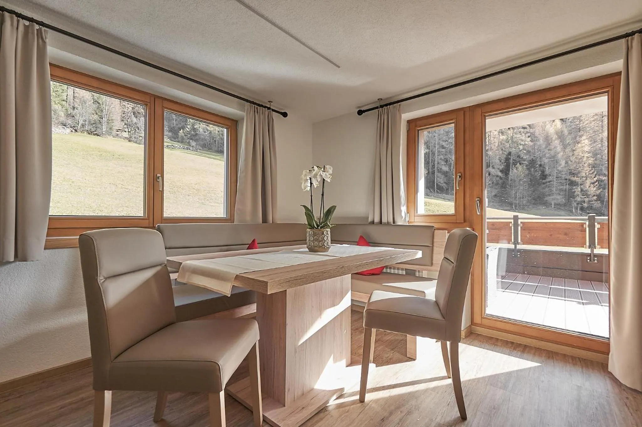 Dining area in Hotel Garni Schönblick