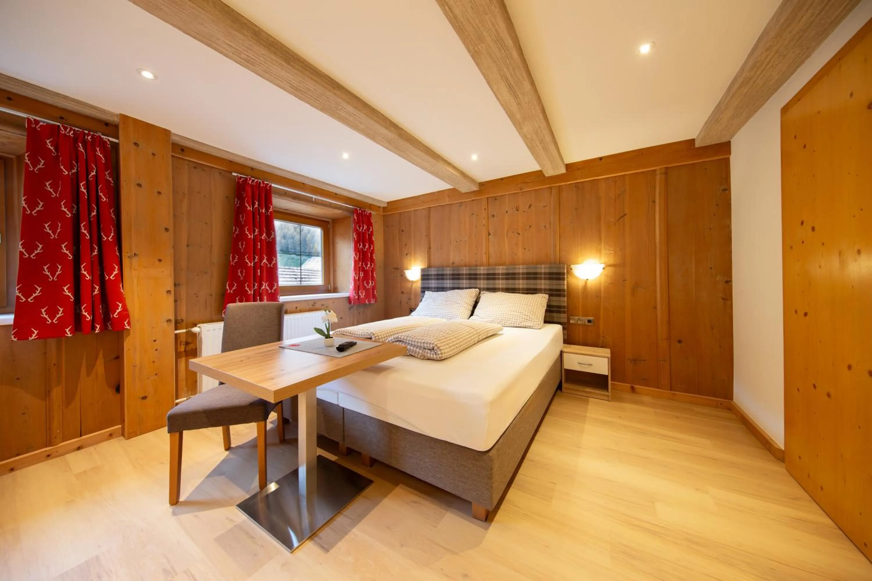 Bedroom, Bed in Hotel Garni Schönblick