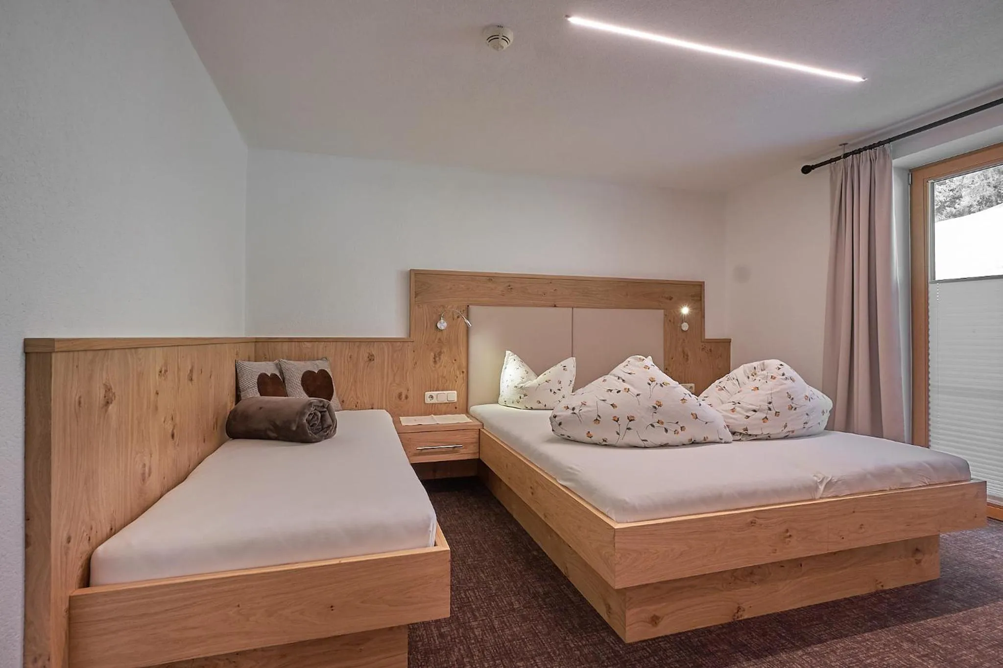 Photo of the whole room, Bed in Hotel Garni Schönblick