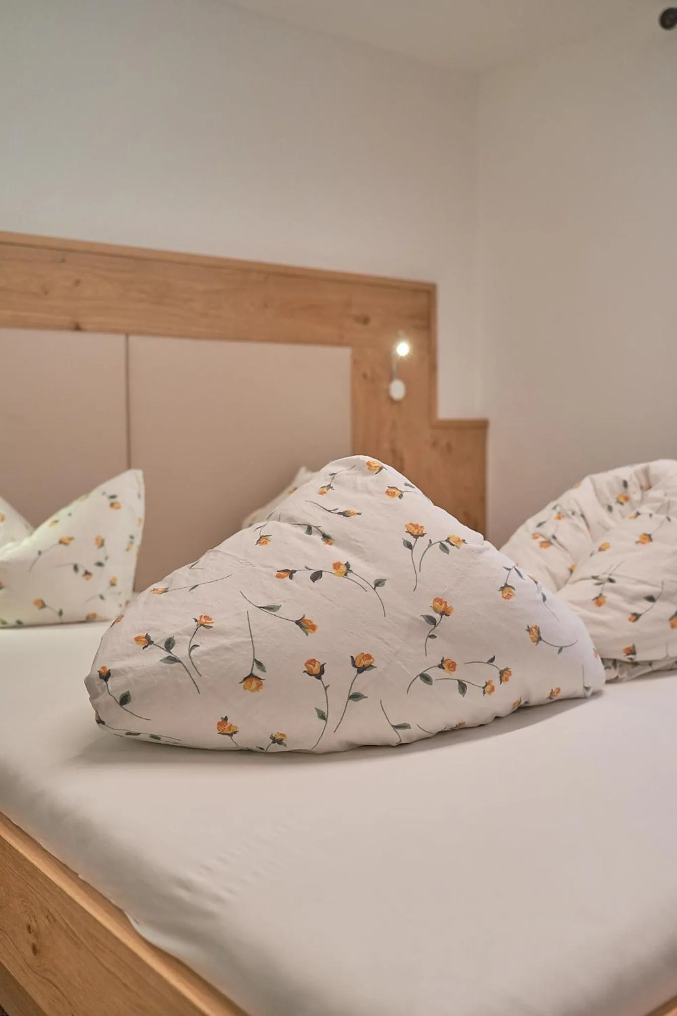 Decorative detail, Bed in Hotel Garni Schönblick