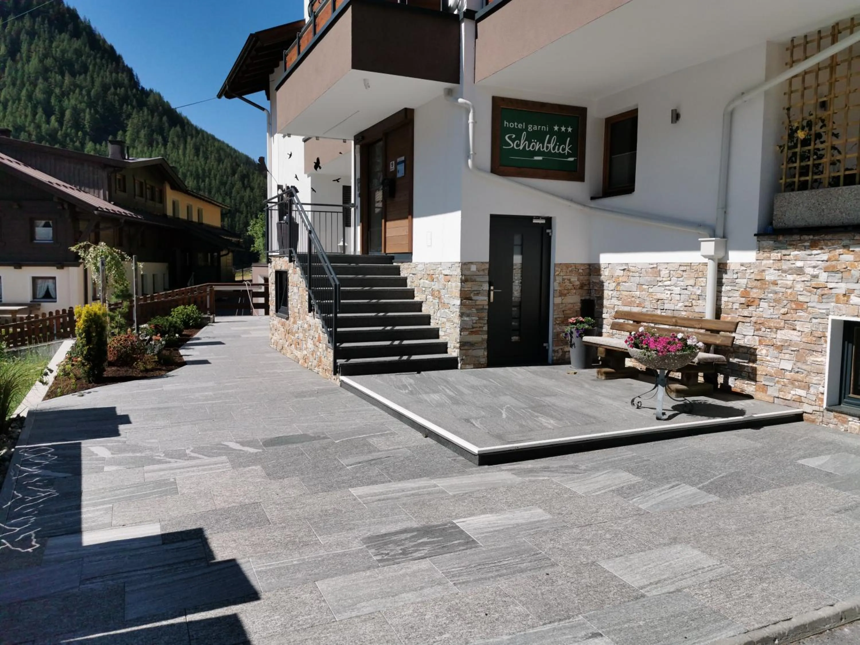 Facade/entrance in Hotel Garni Schönblick