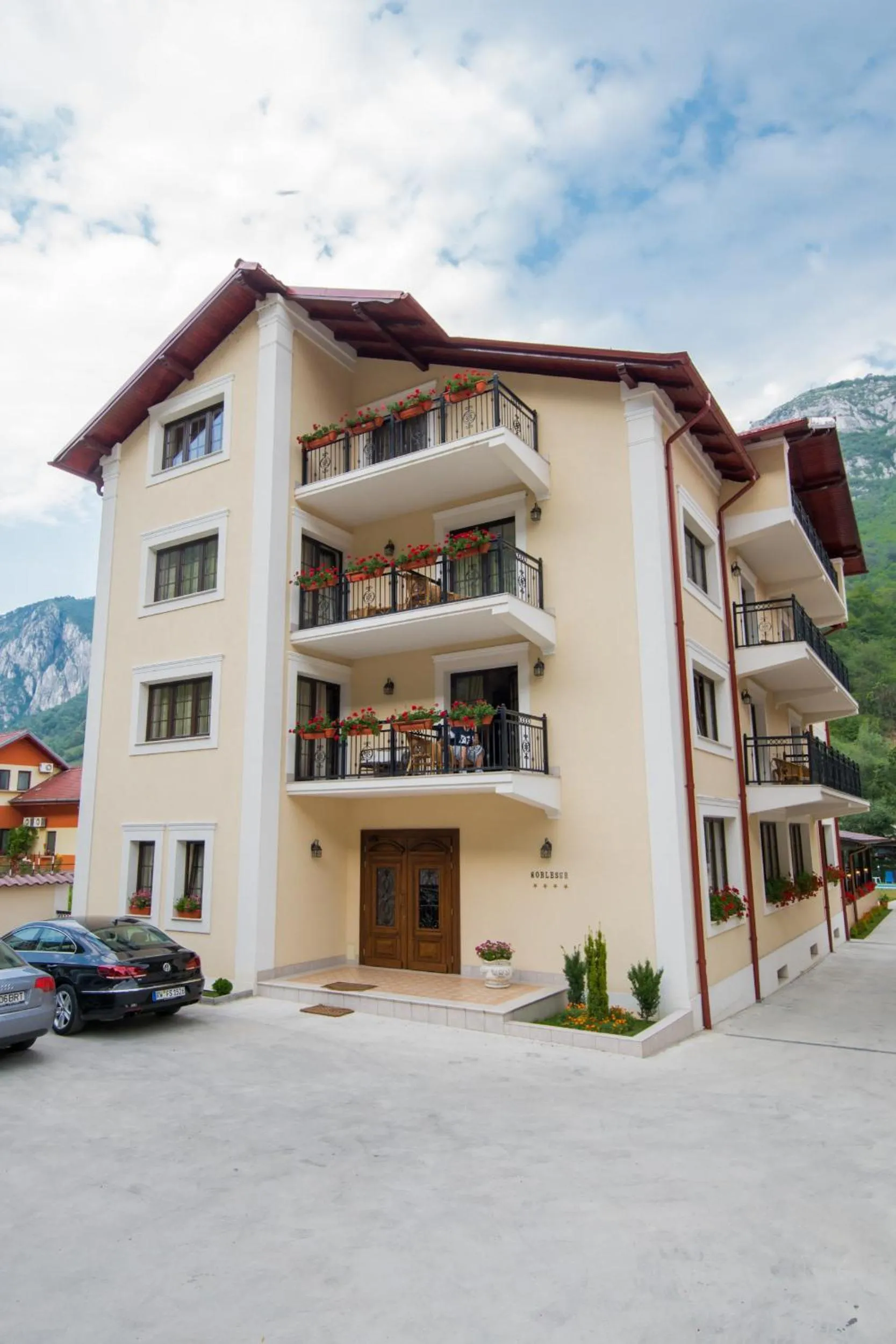 Facade/entrance in Pension Noblesse