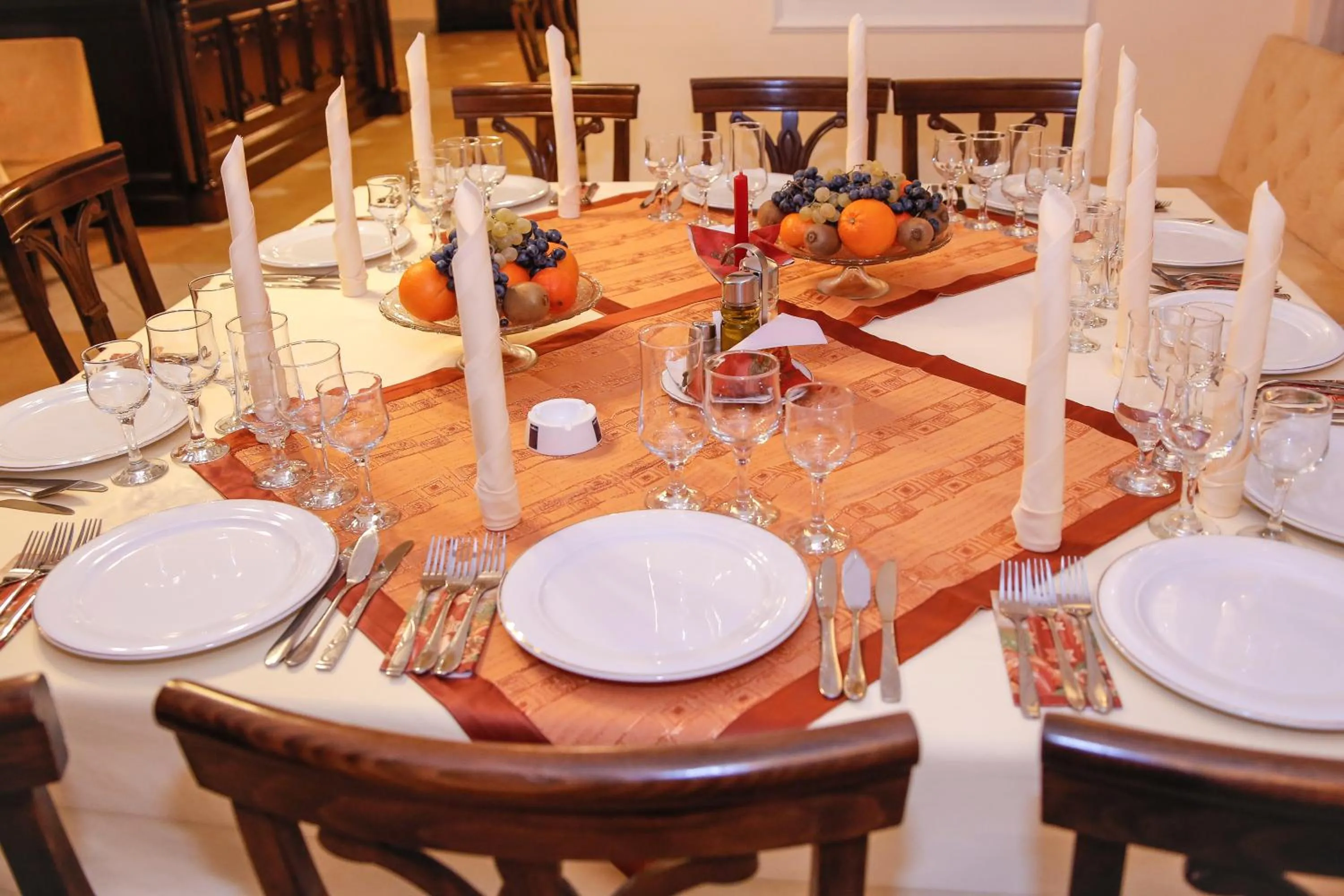Restaurant/places to eat in Pension Noblesse