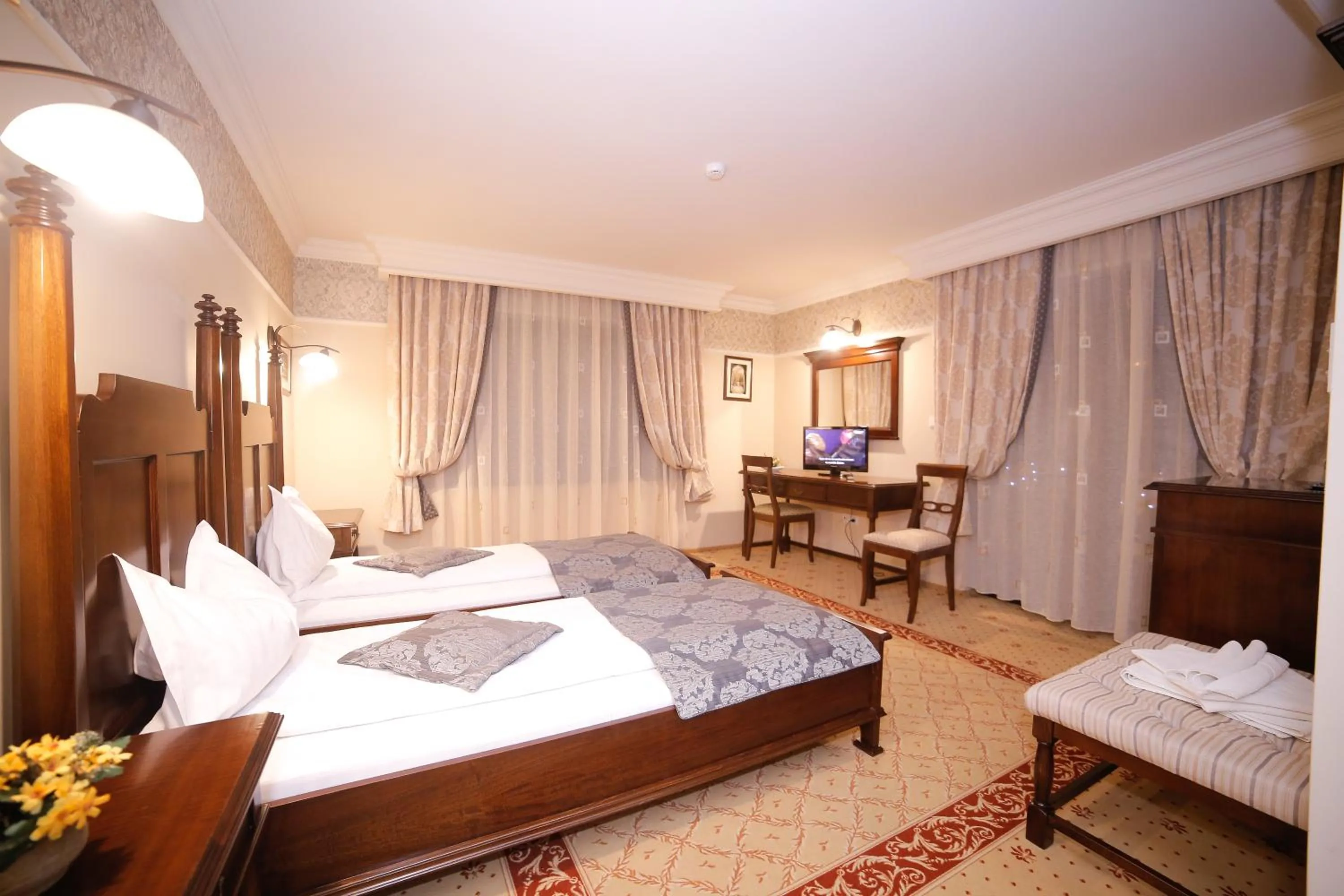 Photo of the whole room, Bed in Pension Noblesse