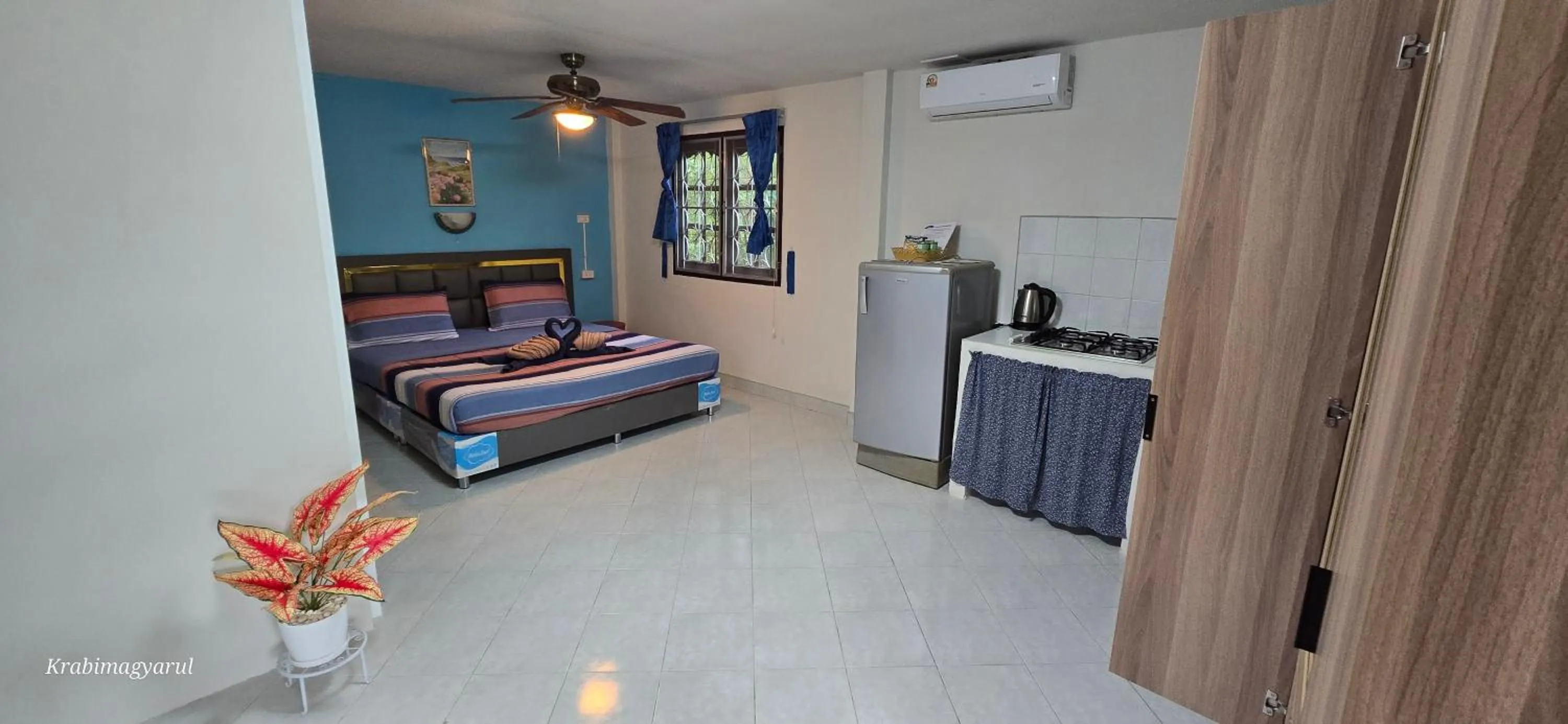 Photo of the whole room, Bed in Sabai Resort