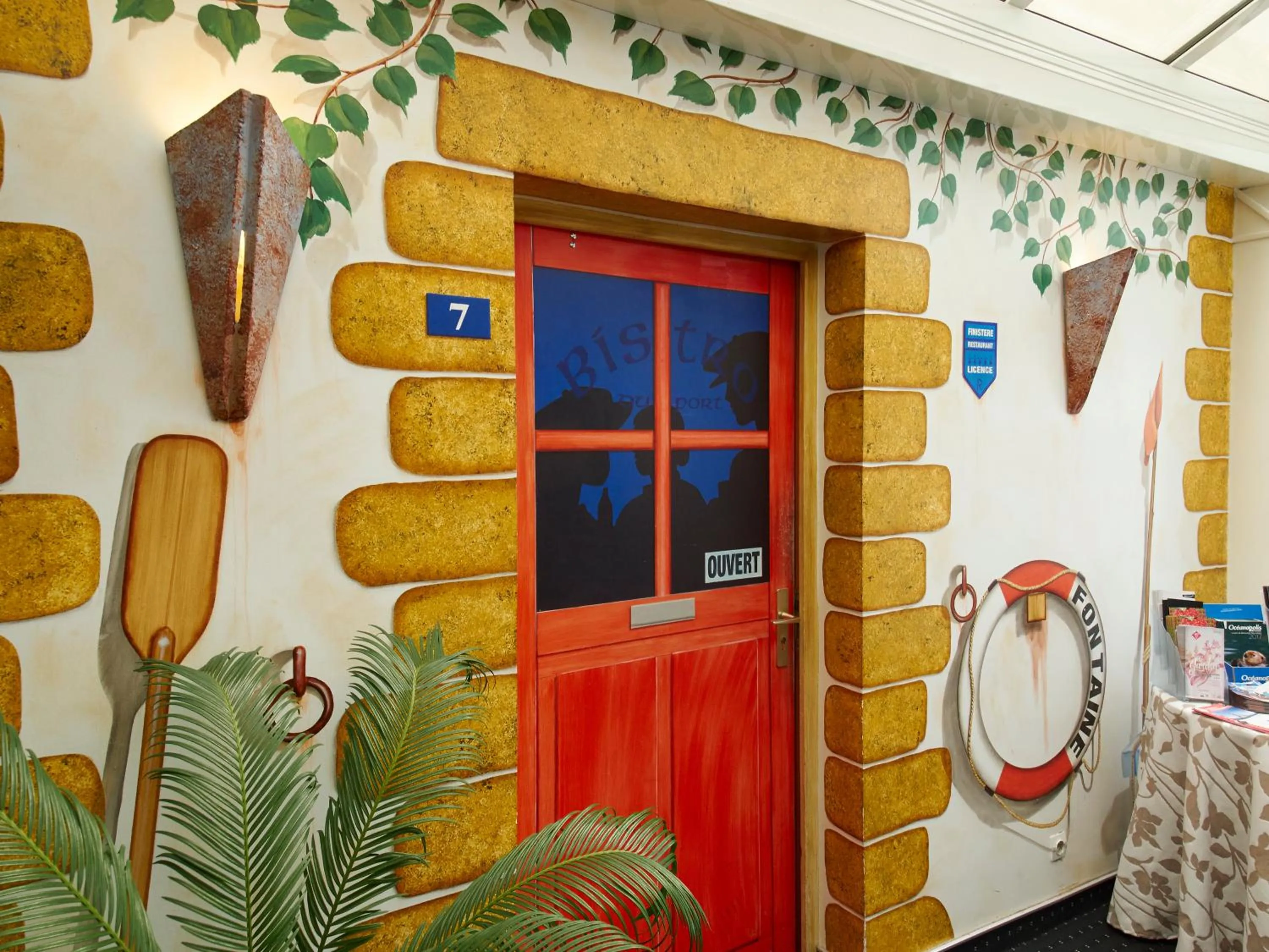 Lobby or reception in Hôtel Fontaine, Morlaix