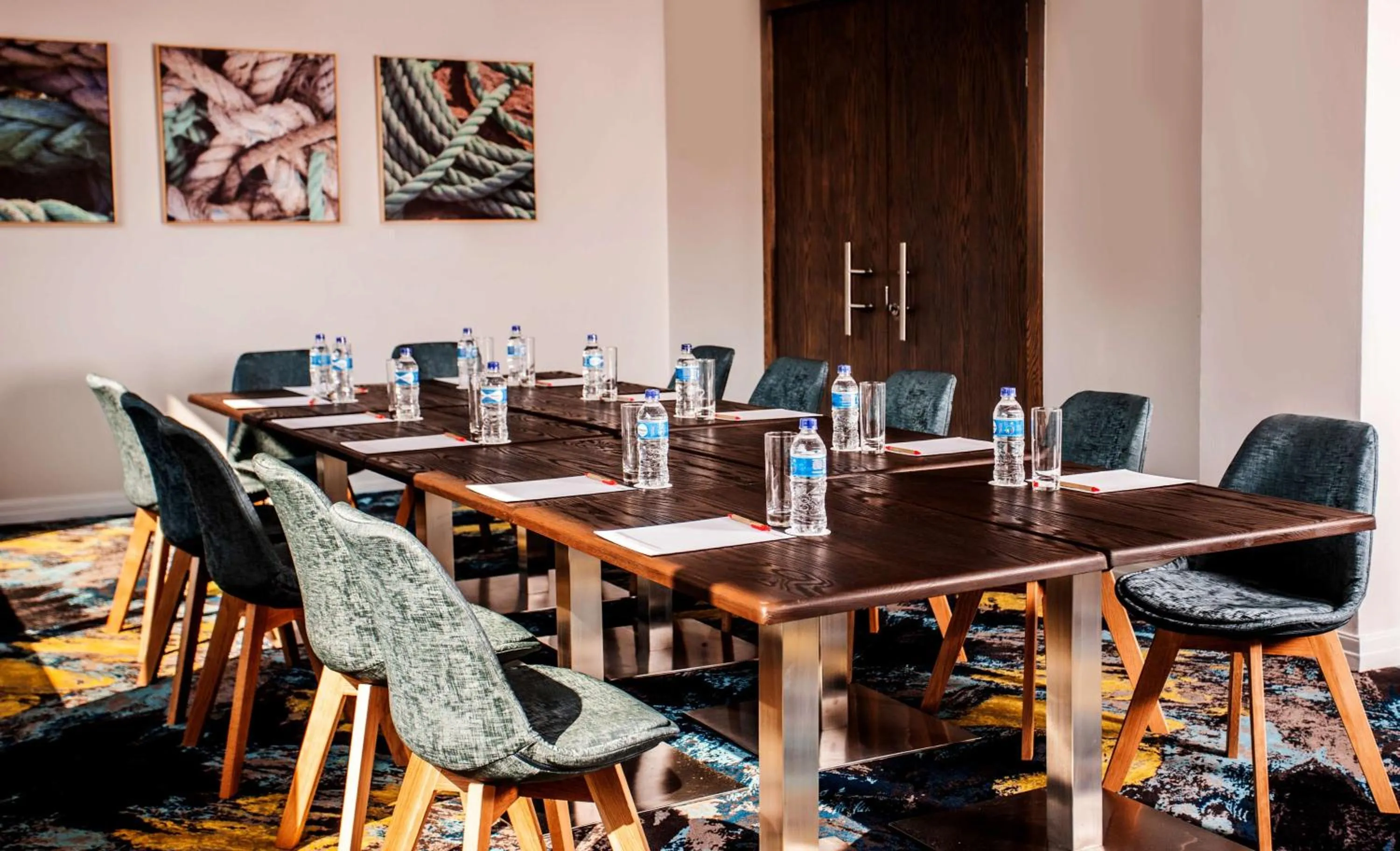 Meeting/conference room in StayEasy Maputo