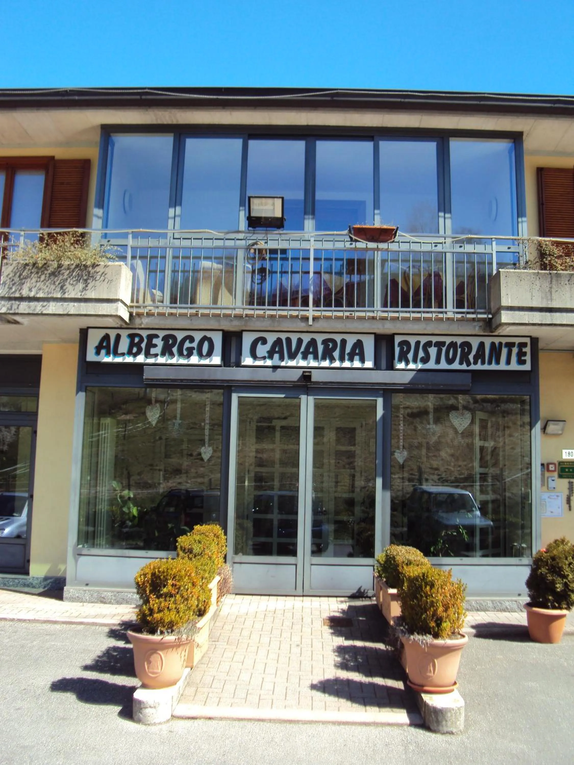 Facade/entrance in Hotel Cavaria