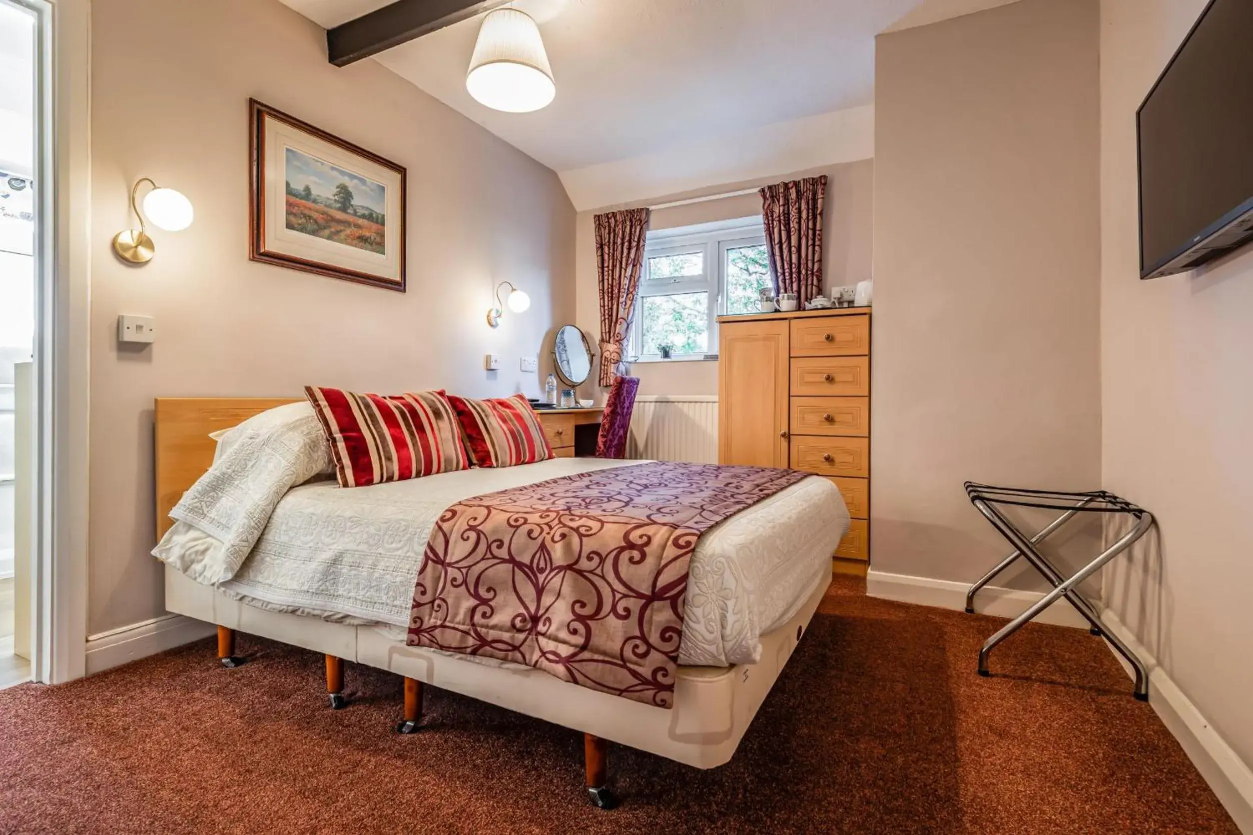 Standard Double Room - single occupancy in The Olde Forge Hotel Standard Double Room - single occupancy in The Olde Forge Hotel
