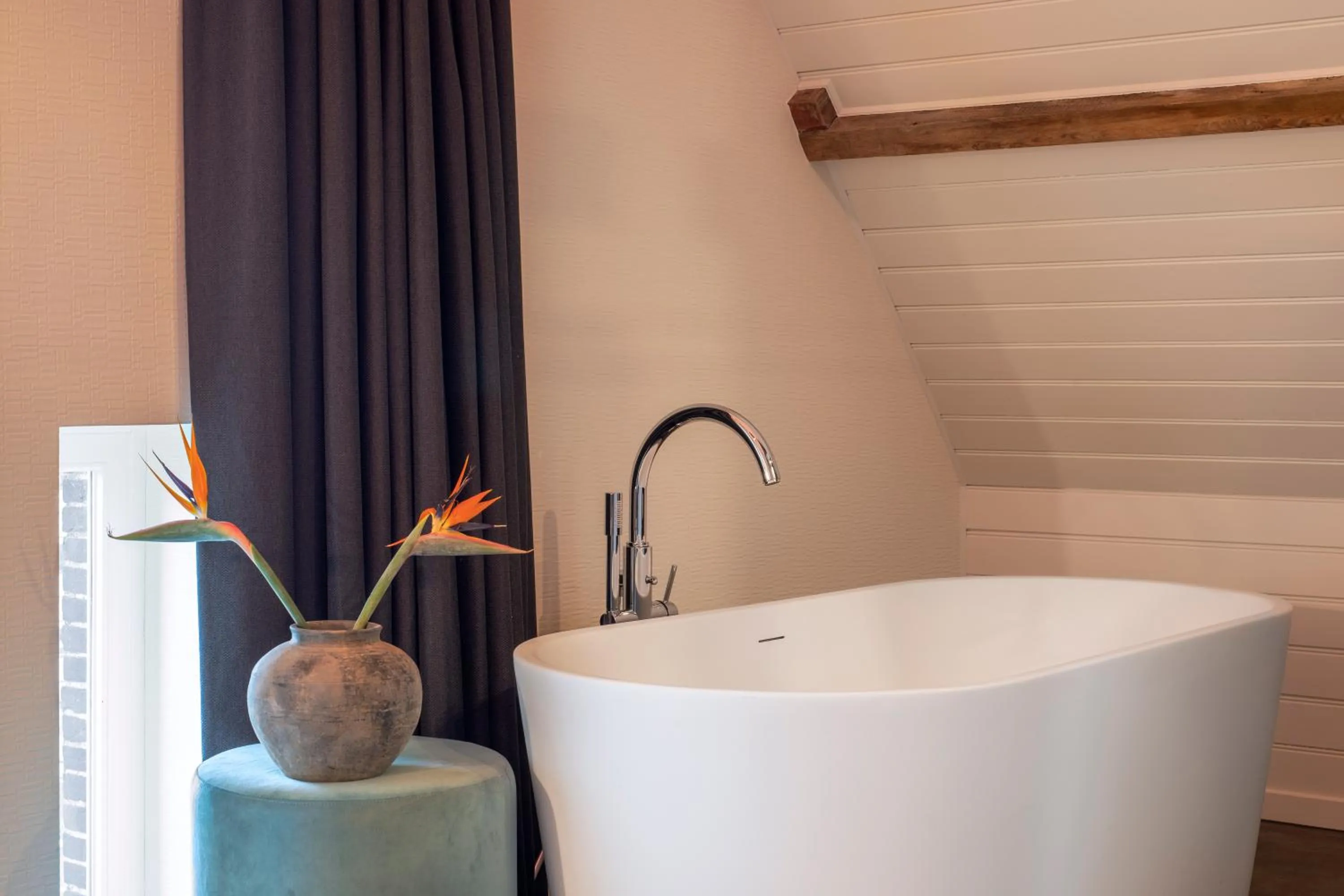 Bath in Bunk Hotel Utrecht