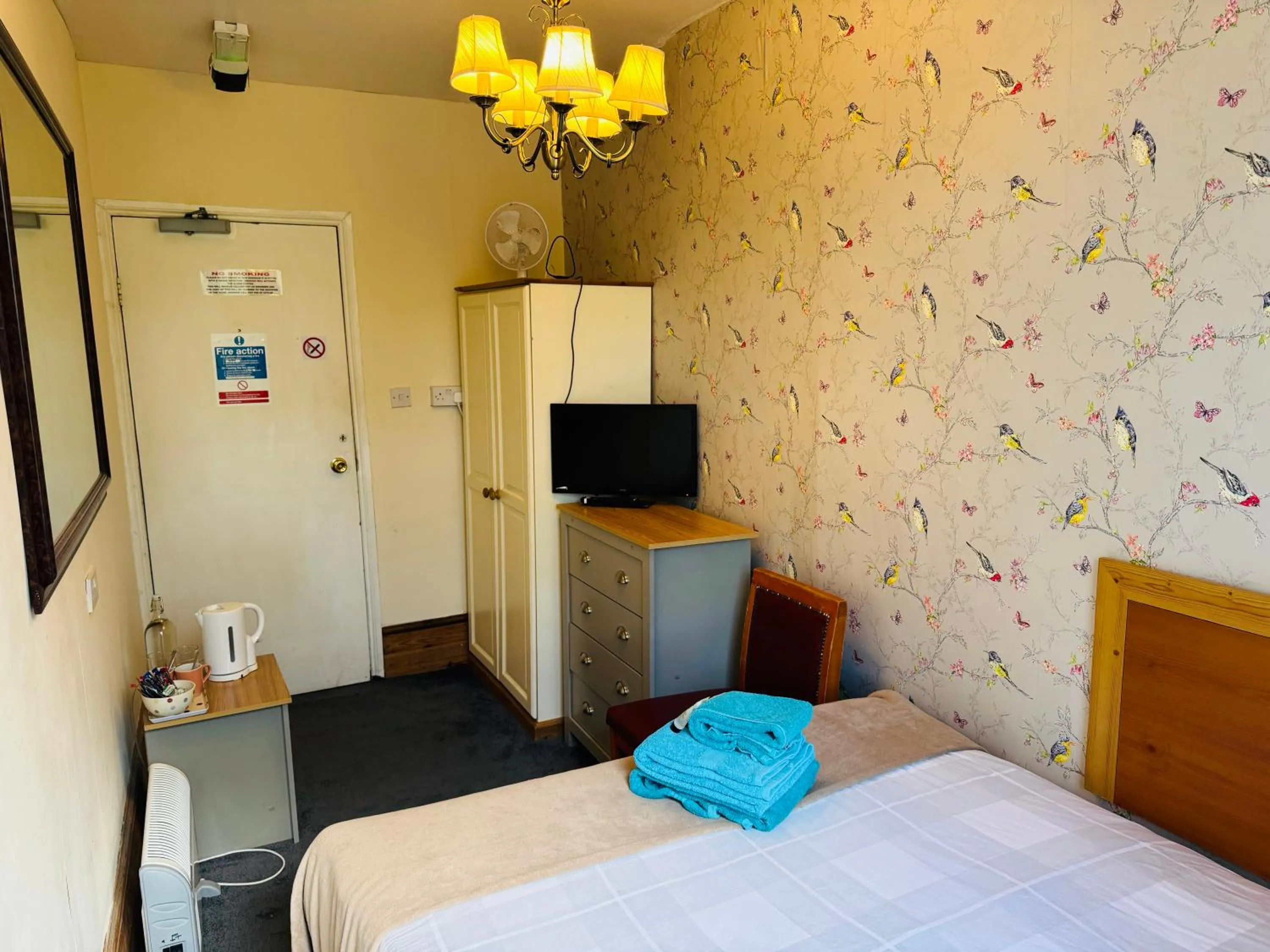 Bedroom, Bed in Central Station