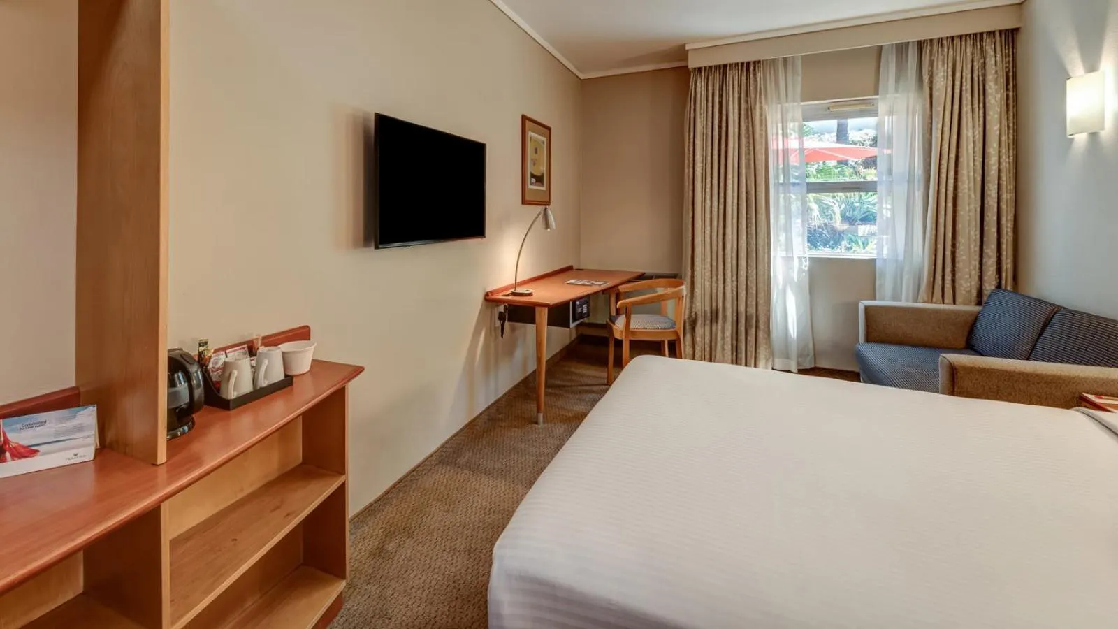 Toilet, Bed in StayEasy Pretoria