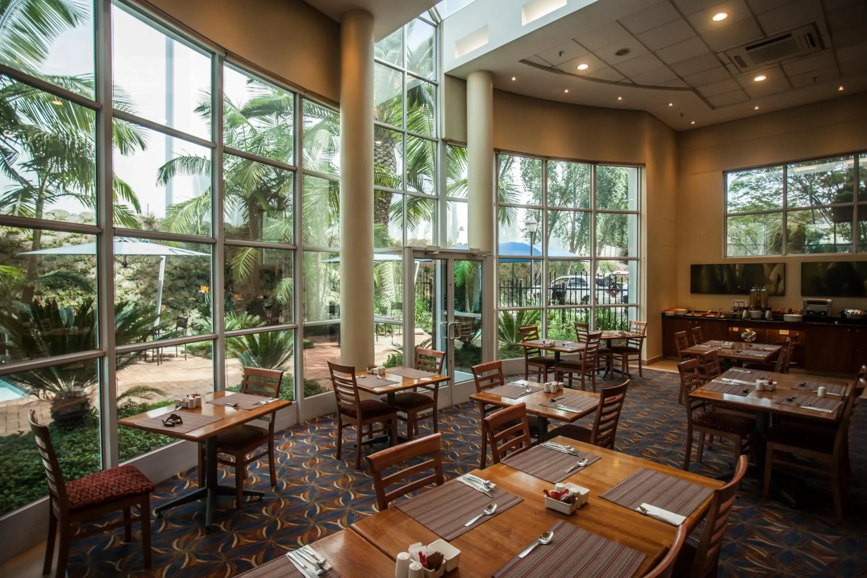 Restaurant/places to eat in StayEasy Pretoria Restaurant/places to eat in StayEasy Pretoria