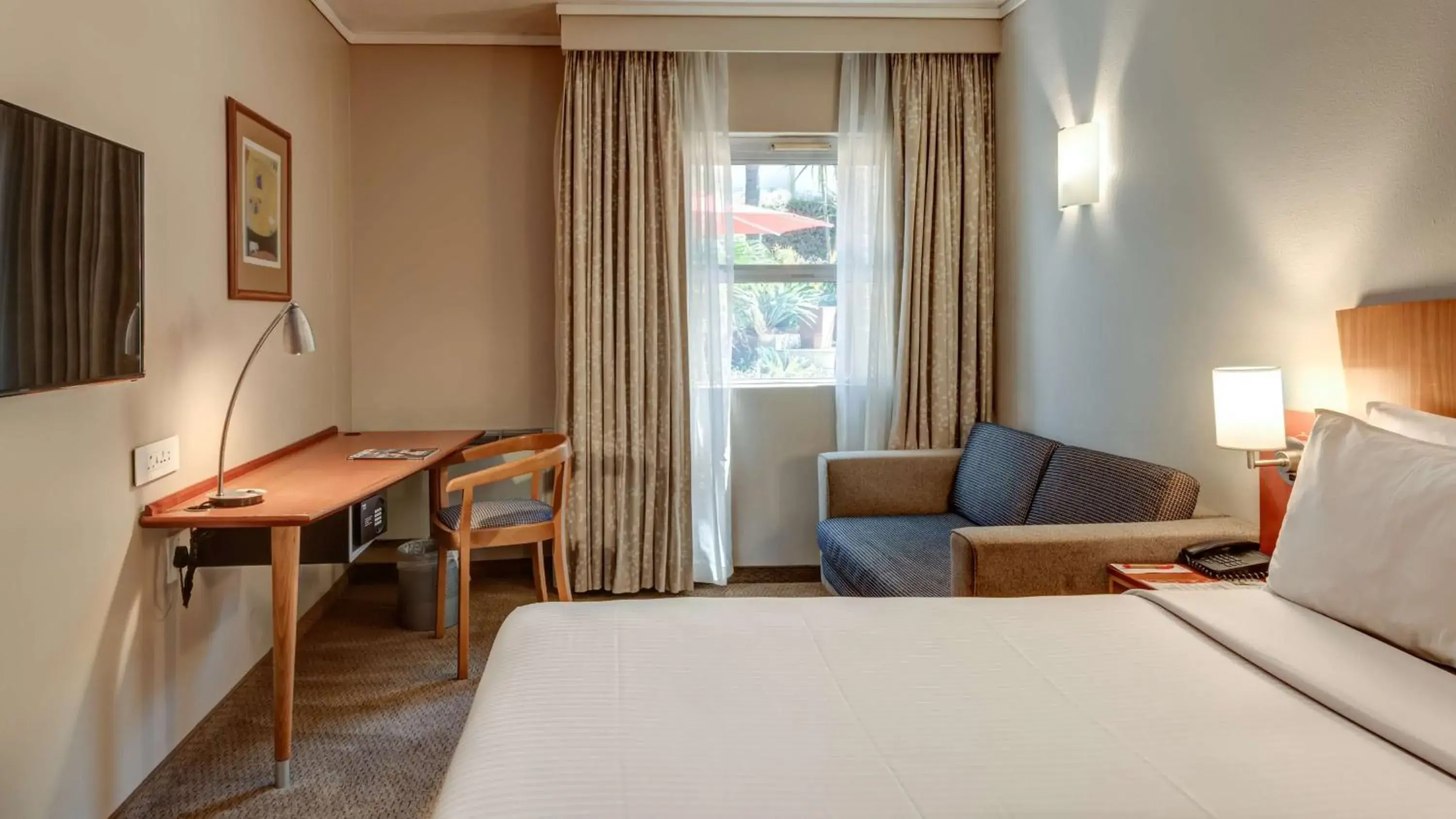 Photo of the whole room, Bed in StayEasy Pretoria Photo of the whole room, Bed in StayEasy Pretoria