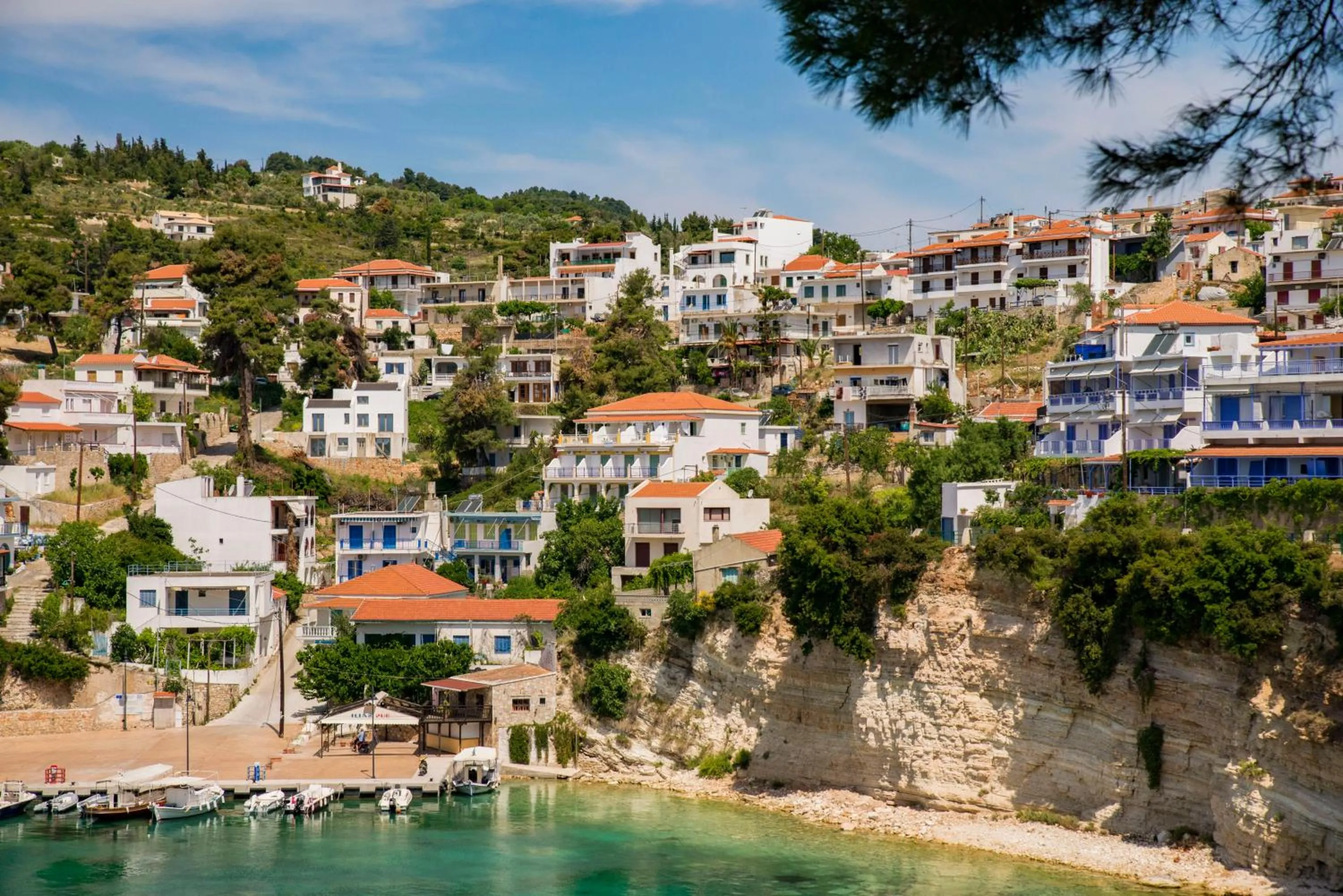 Property building in Pension Votsi