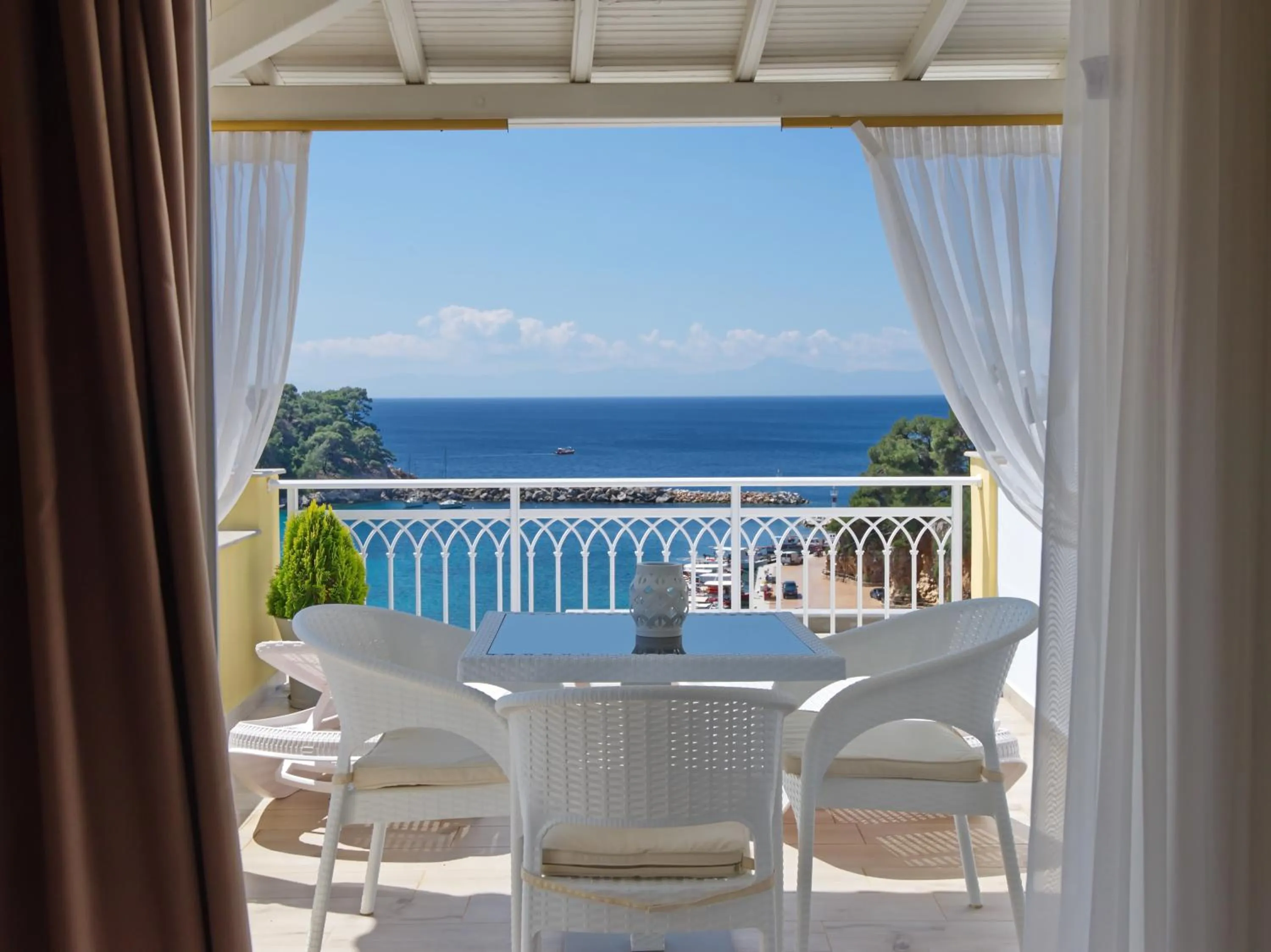 Sea view in Pension Votsi