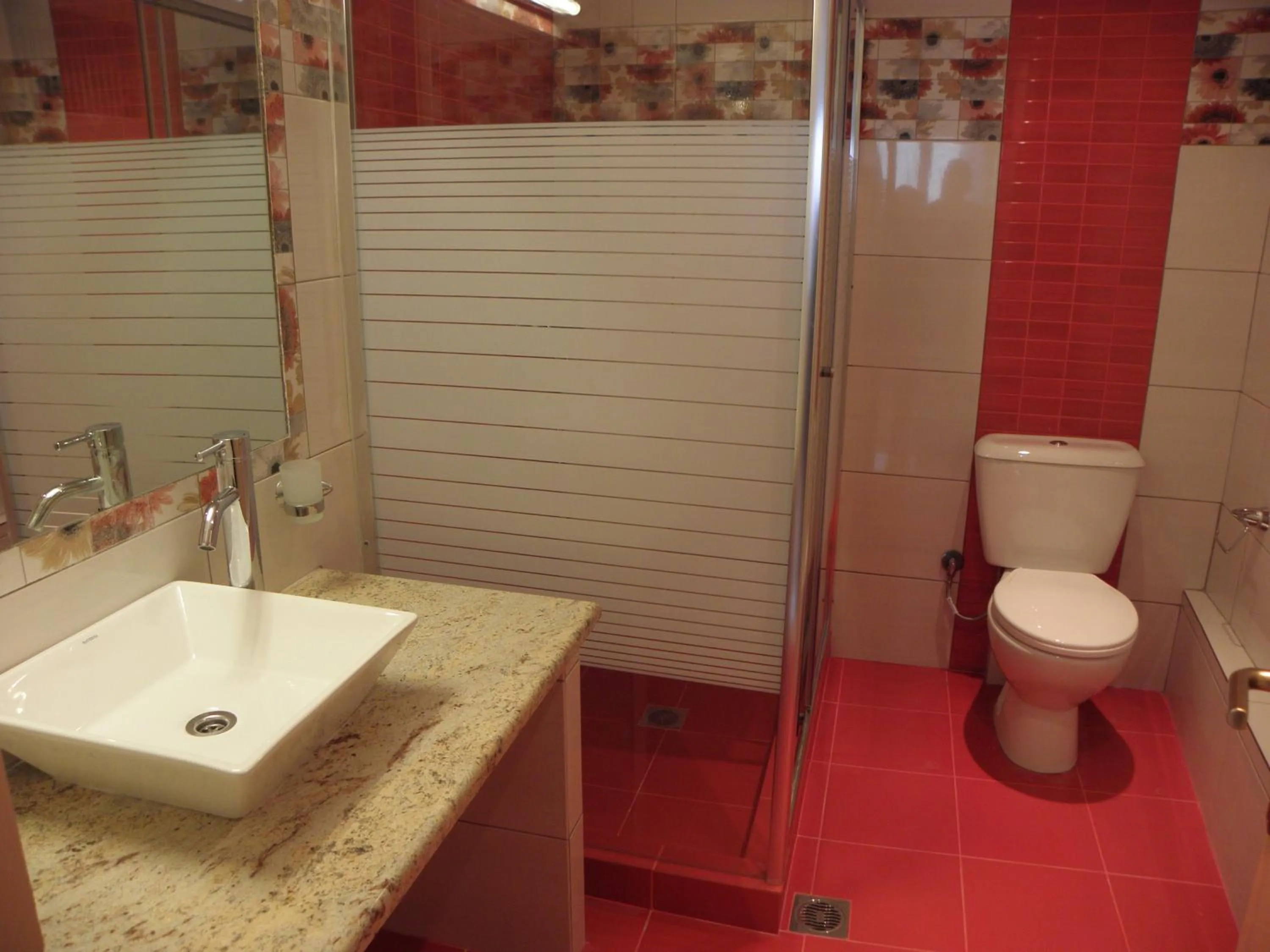 Shower in Pension Votsi