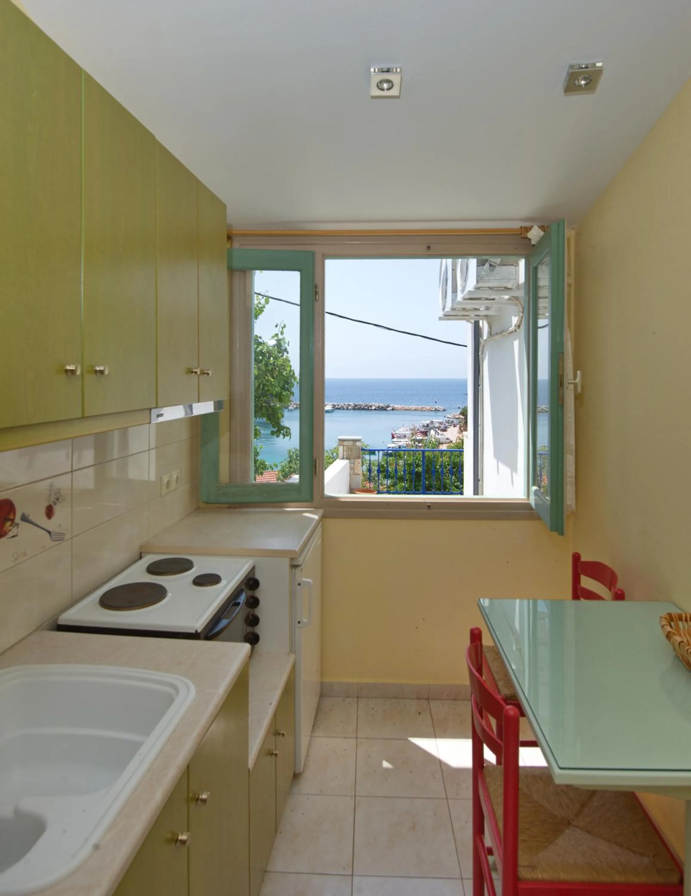 Coffee/tea facilities in Pension Votsi