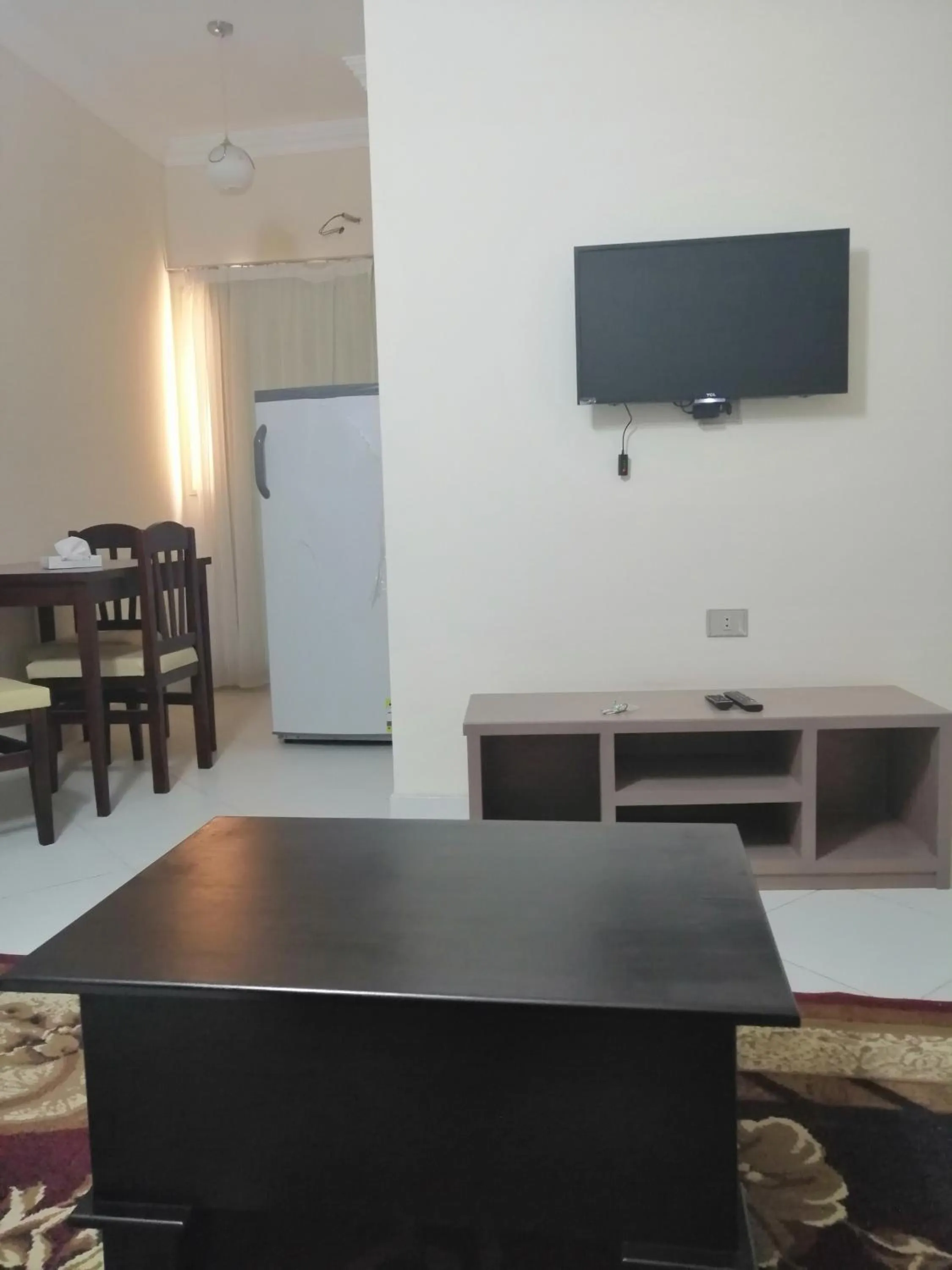 Communal lounge/ TV room in Nour Plaza Hurghada النور بلازا الغردقة