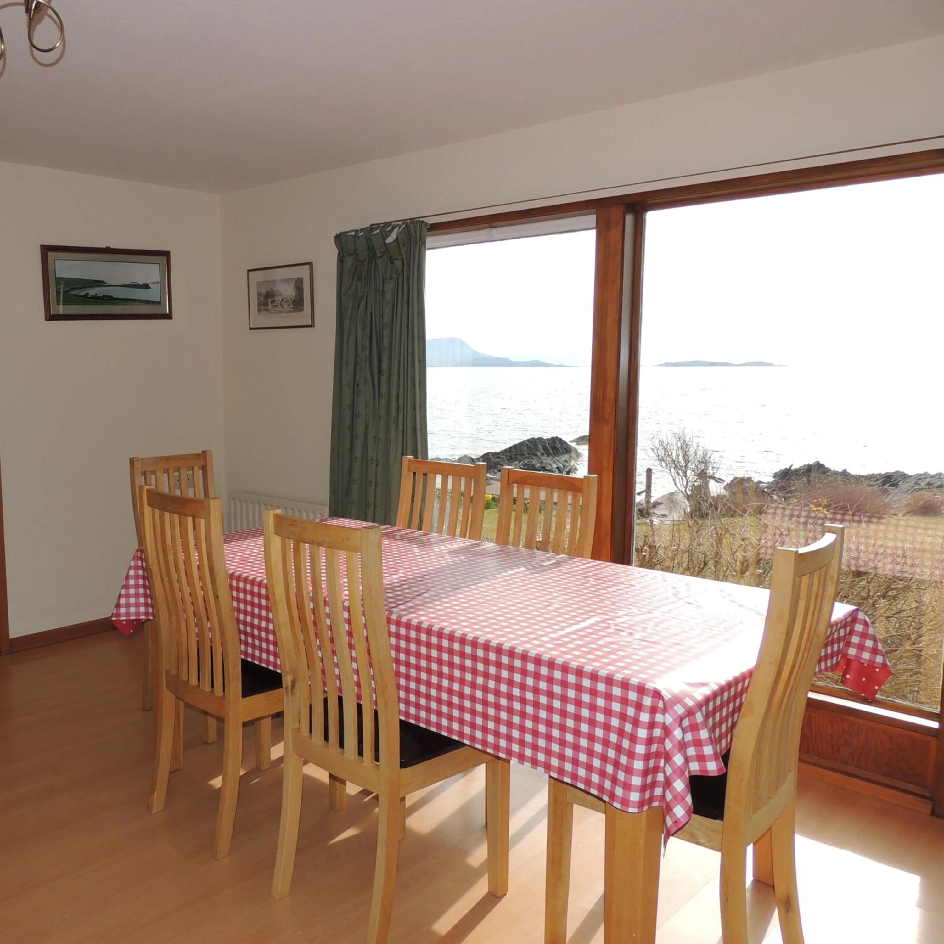 Seating area in Atlantic Bay Cottage