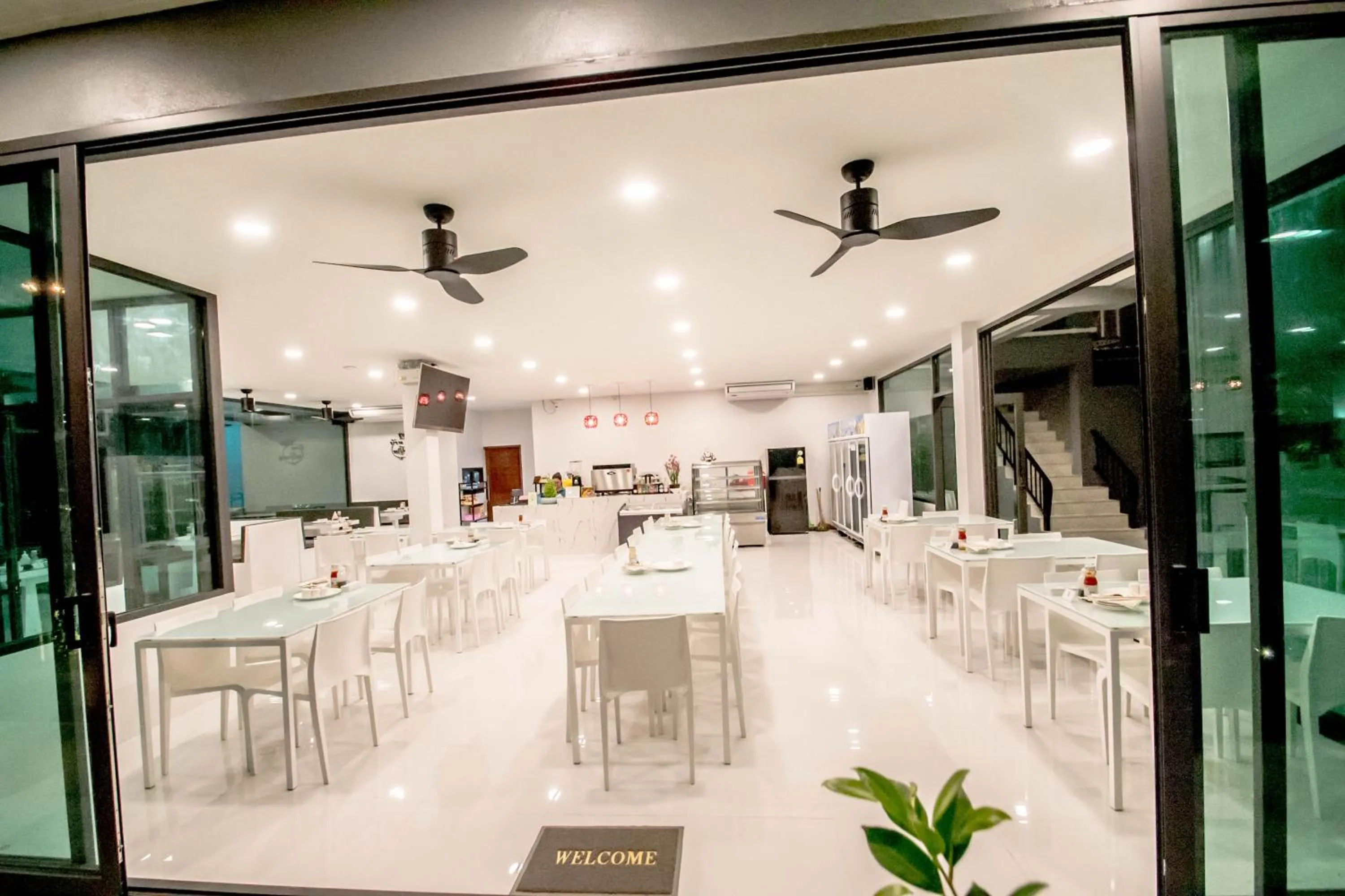 Restaurant/places to eat in Baan Yamoo Ranong