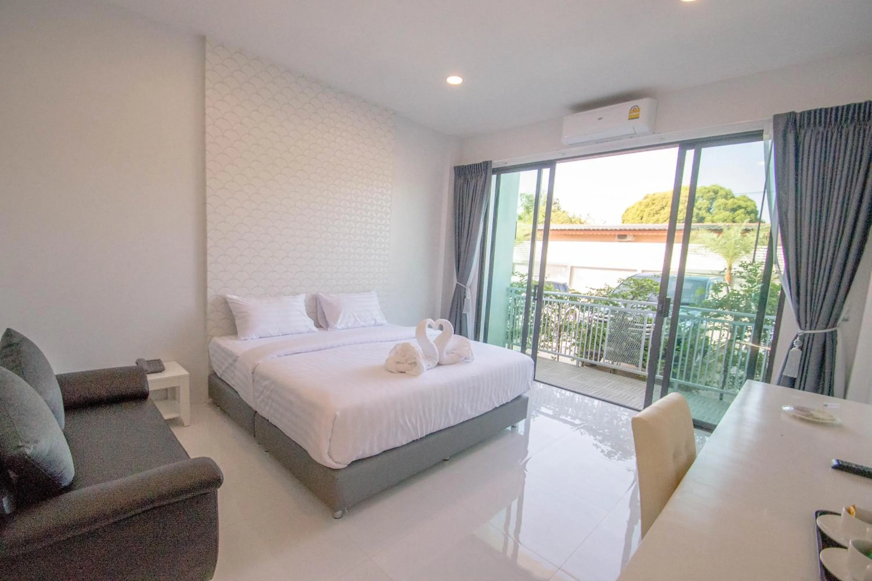 Bedroom, Bed in Baan Yamoo Ranong