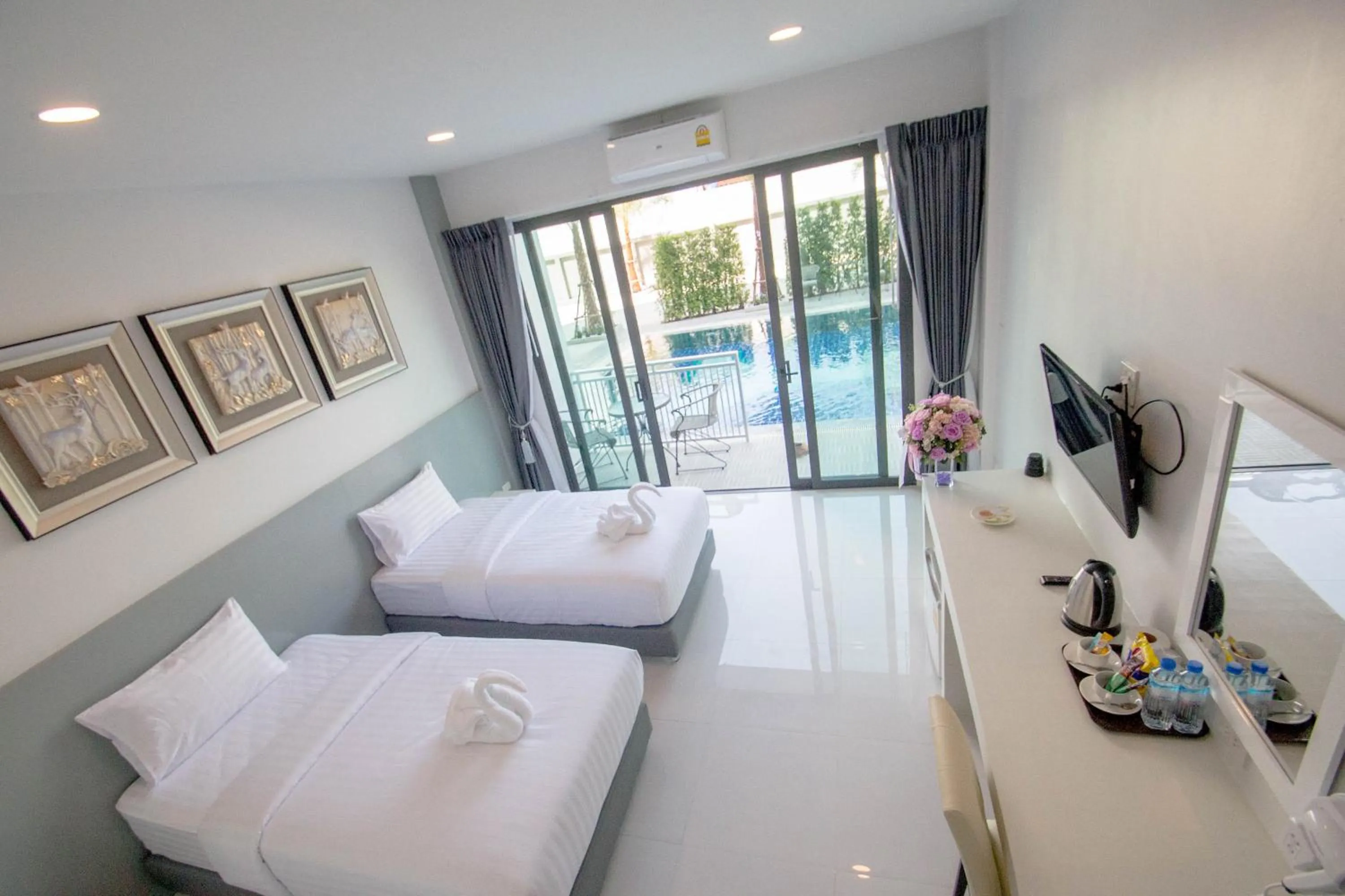 Bedroom, Bed in Baan Yamoo Ranong