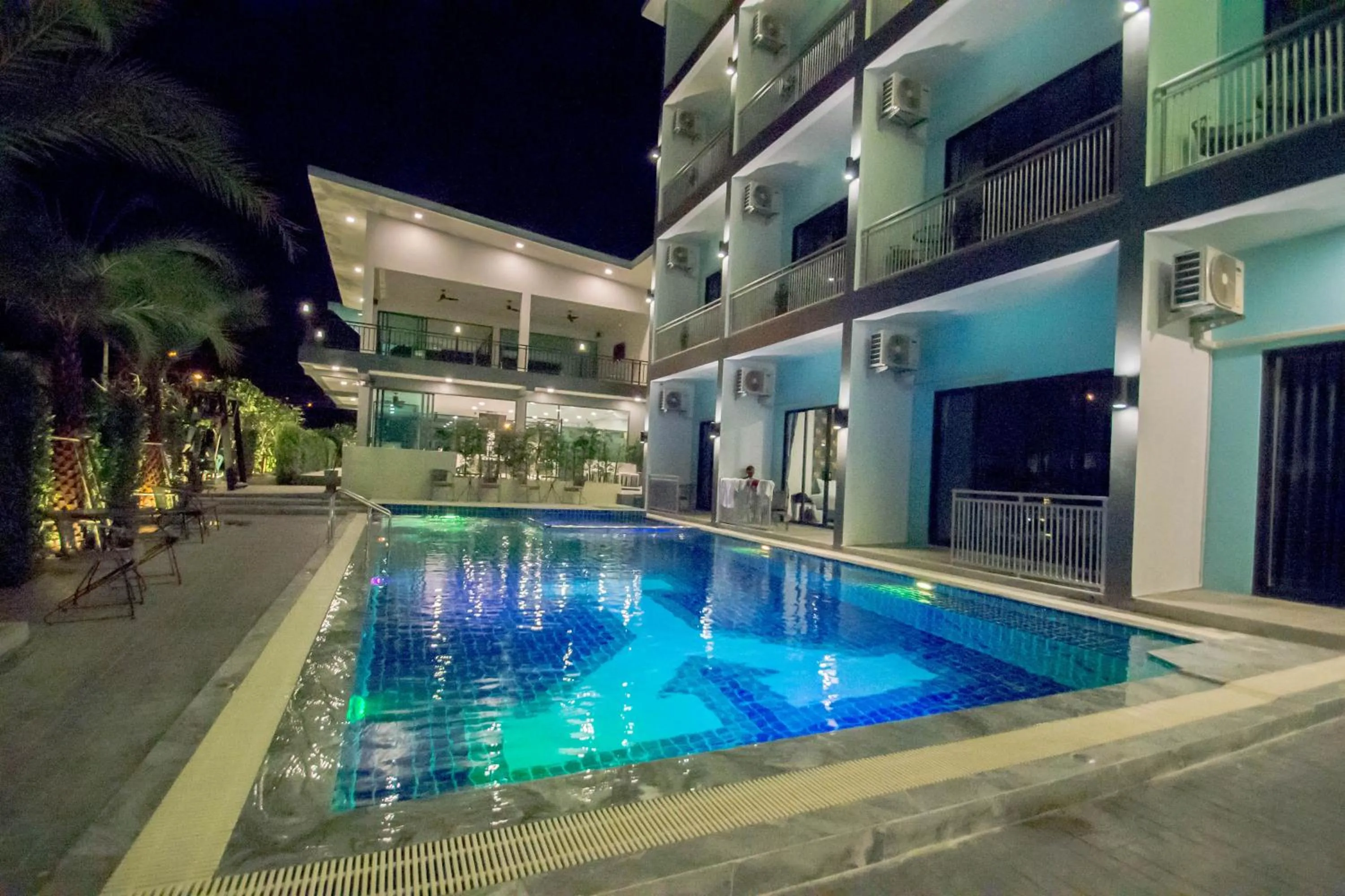 Swimming pool in Baan Yamoo Ranong