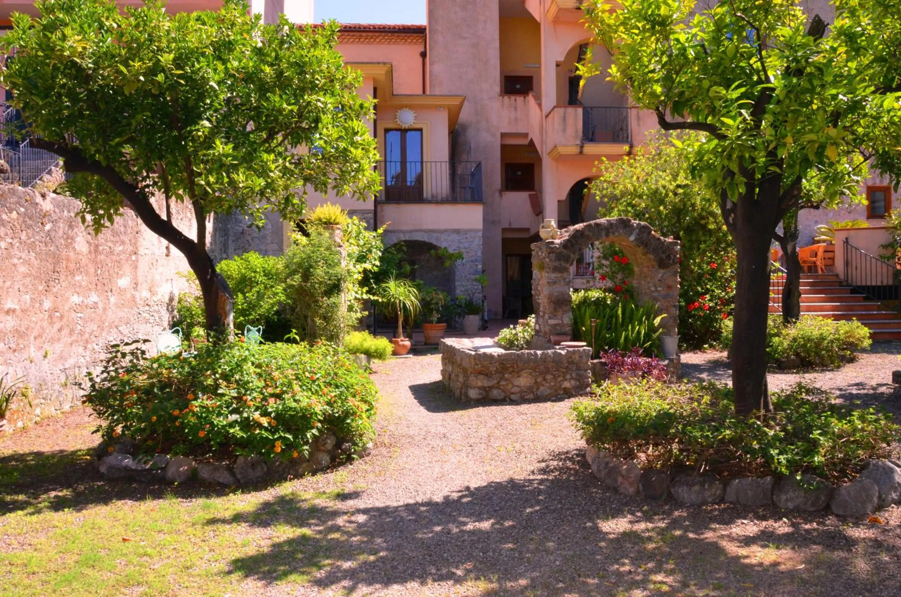 Property building in Hotel Del Sole Al Plebiscito