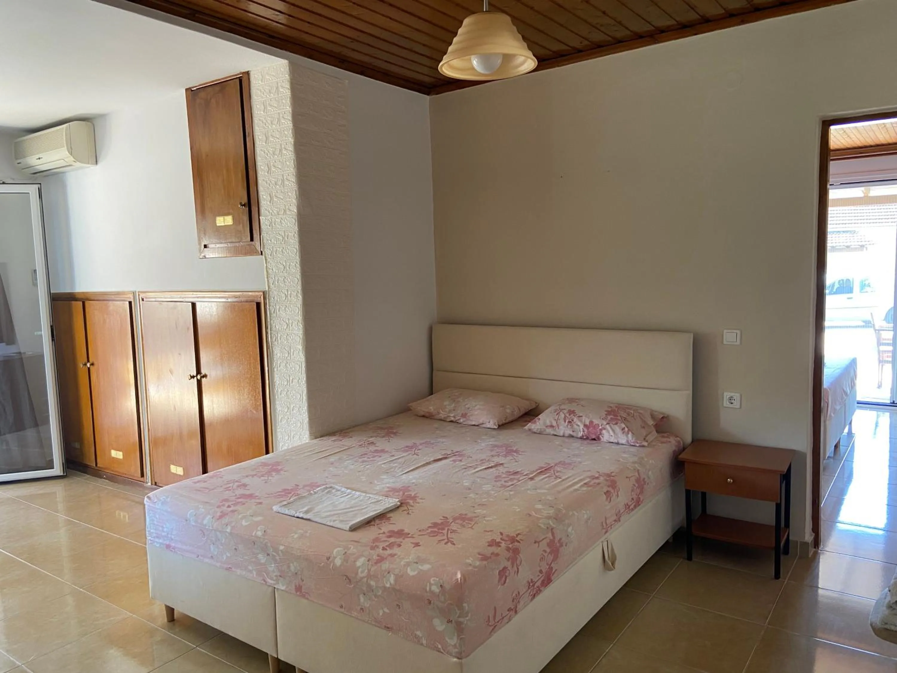 Bed in Villa Panorea
