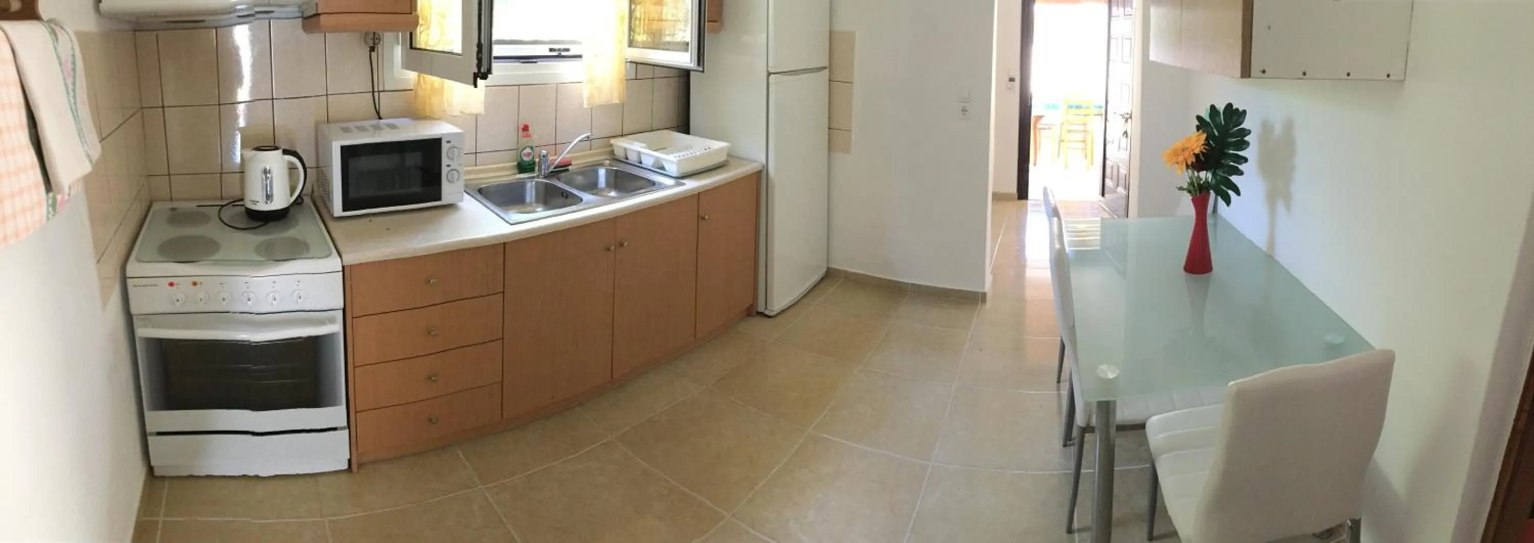 Kitchen or kitchenette in Villa Panorea