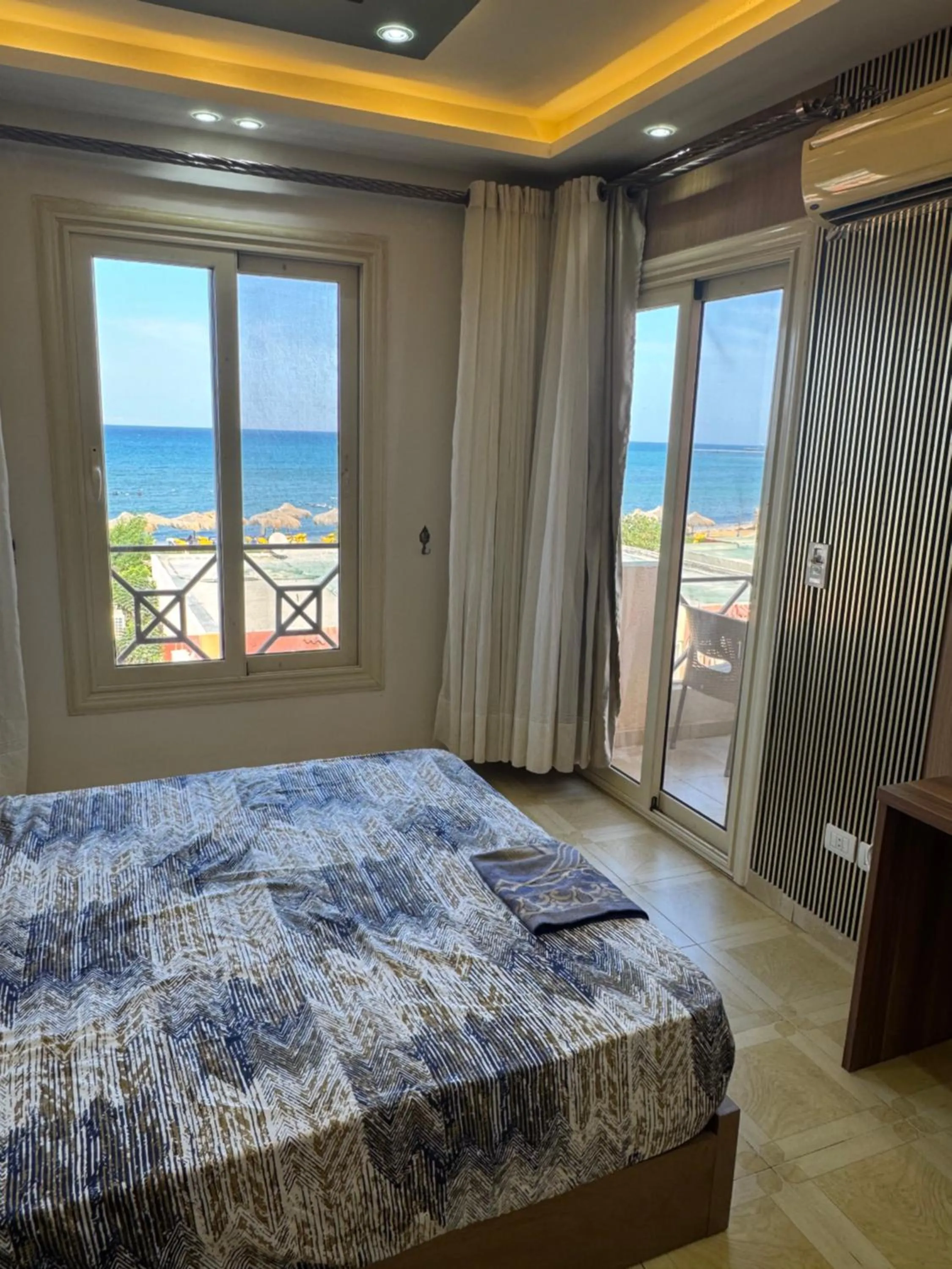 Bedroom, Bed in La Sirena Villa for Families only