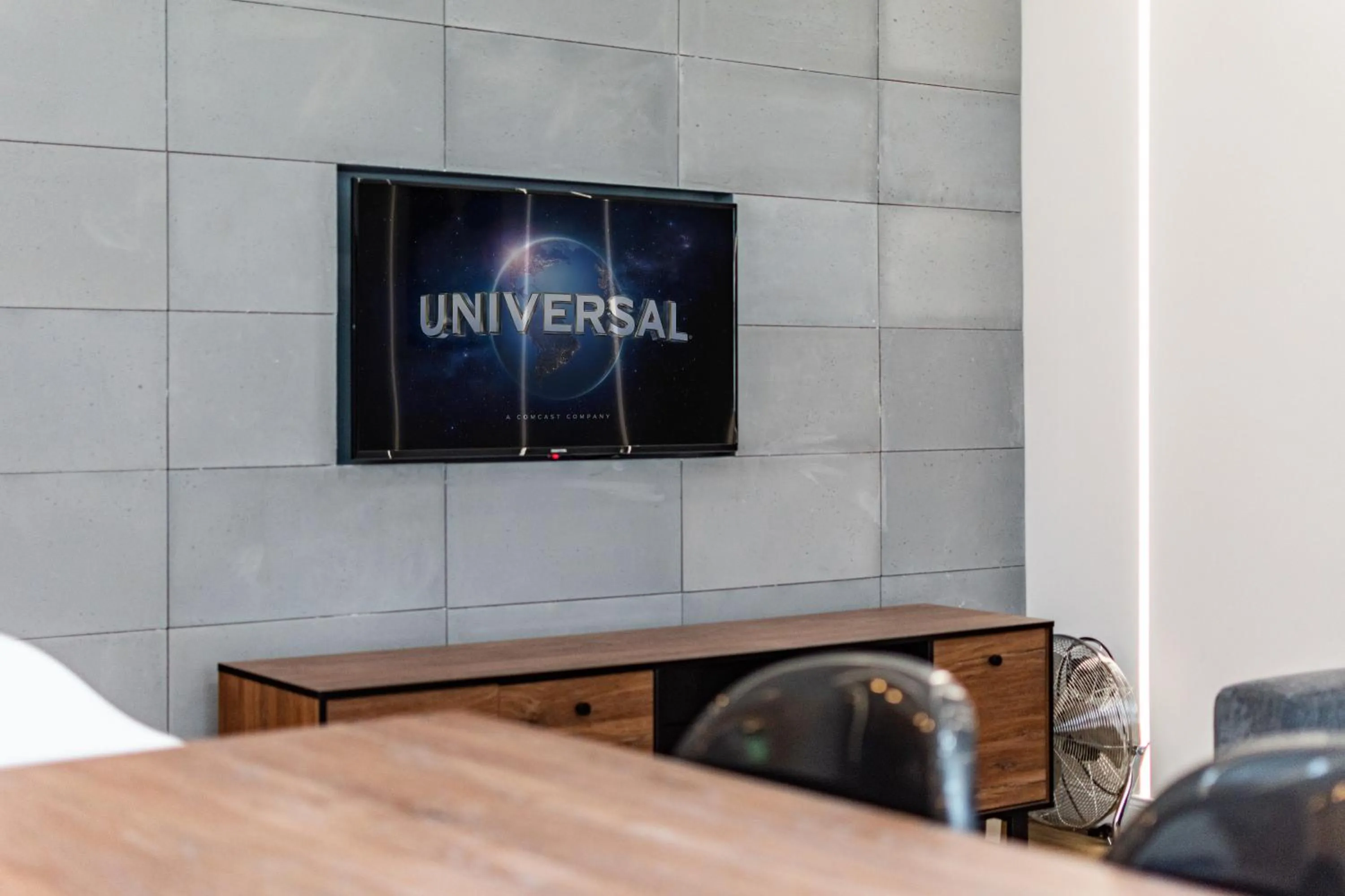 TV and multimedia in Apartament Moniuszki by Your Freedom