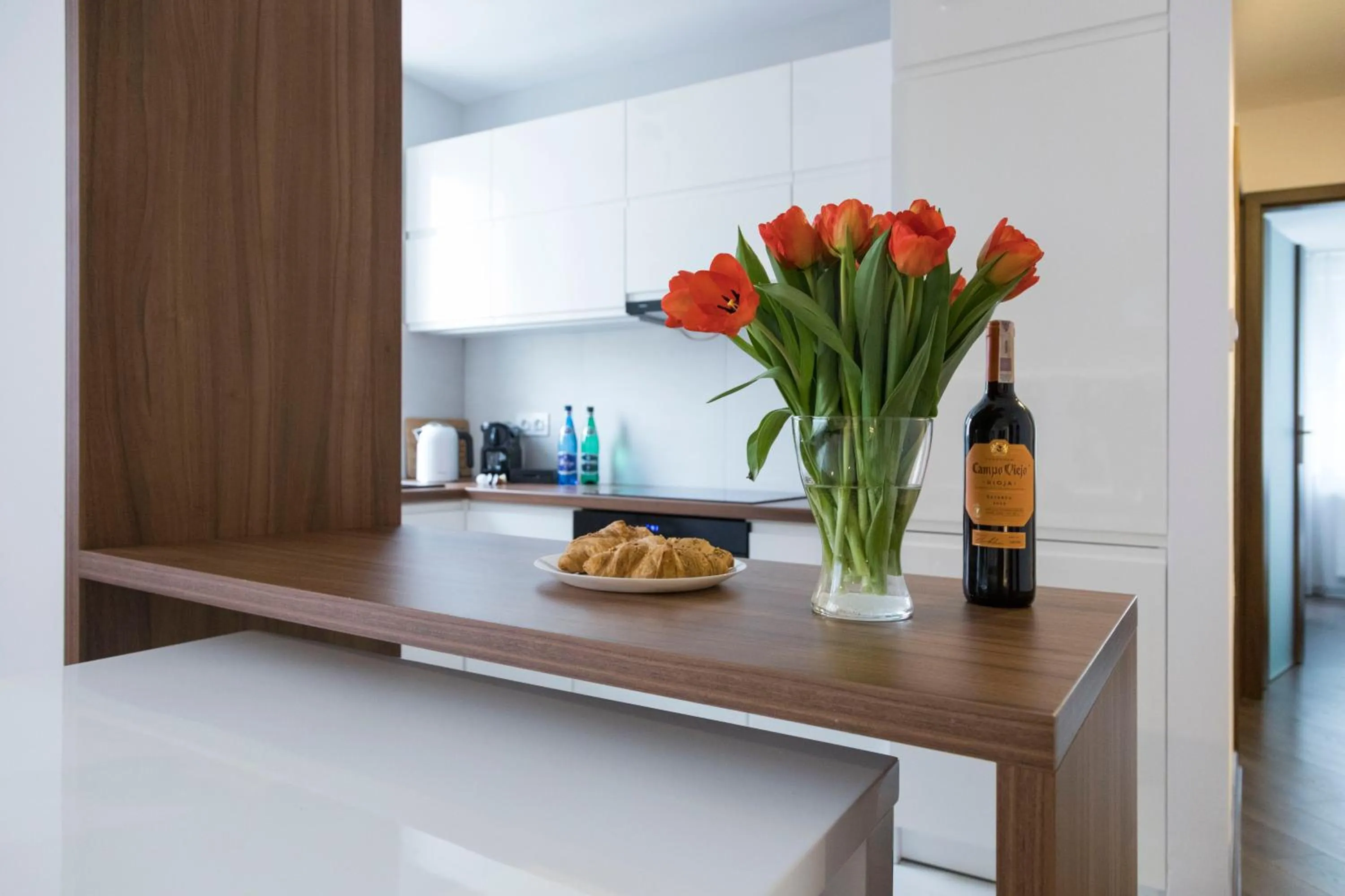 Kitchen or kitchenette in Apartament Moniuszki by Your Freedom