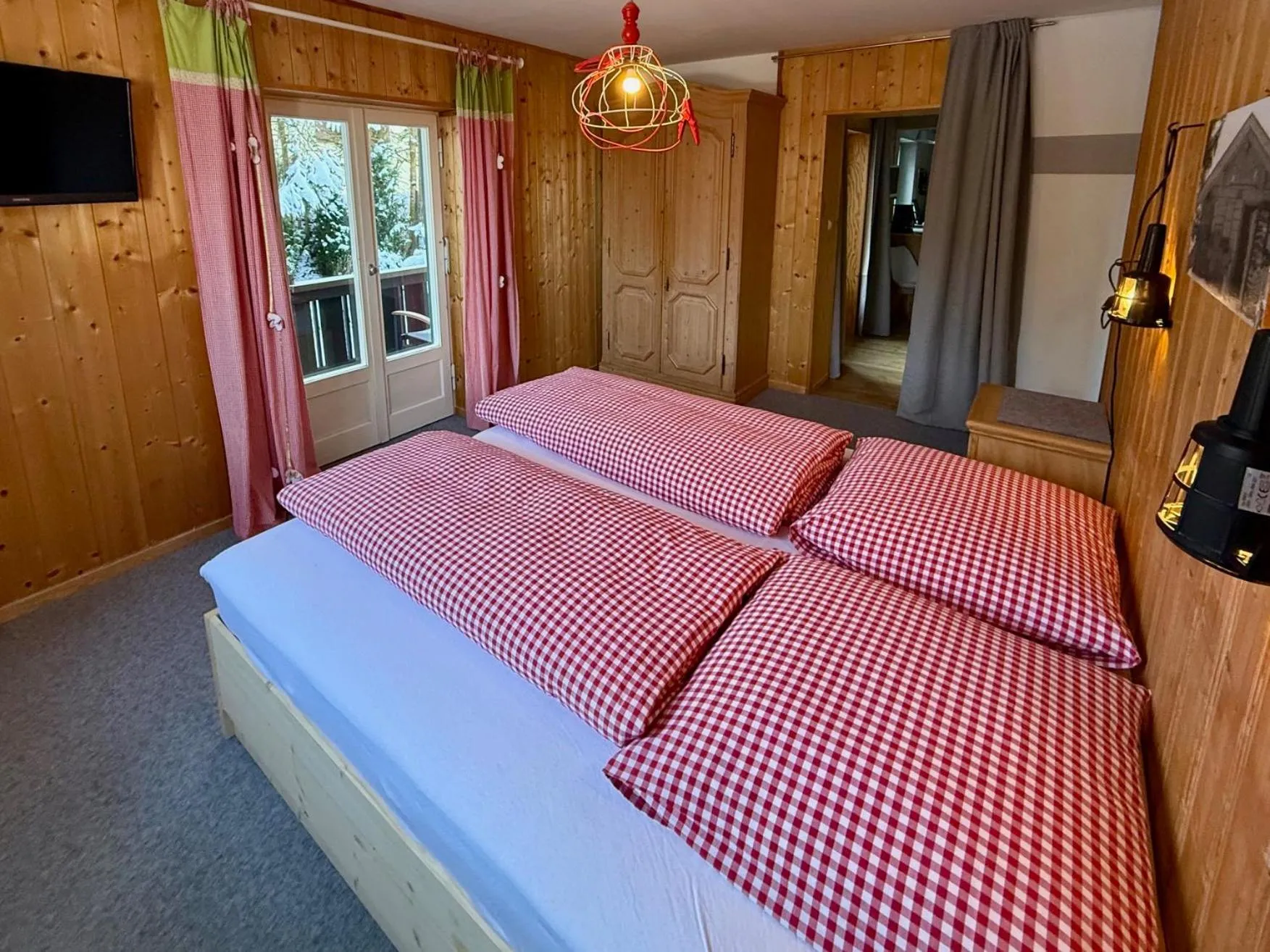 Bedroom, Bed in Gästehaus Alpvital