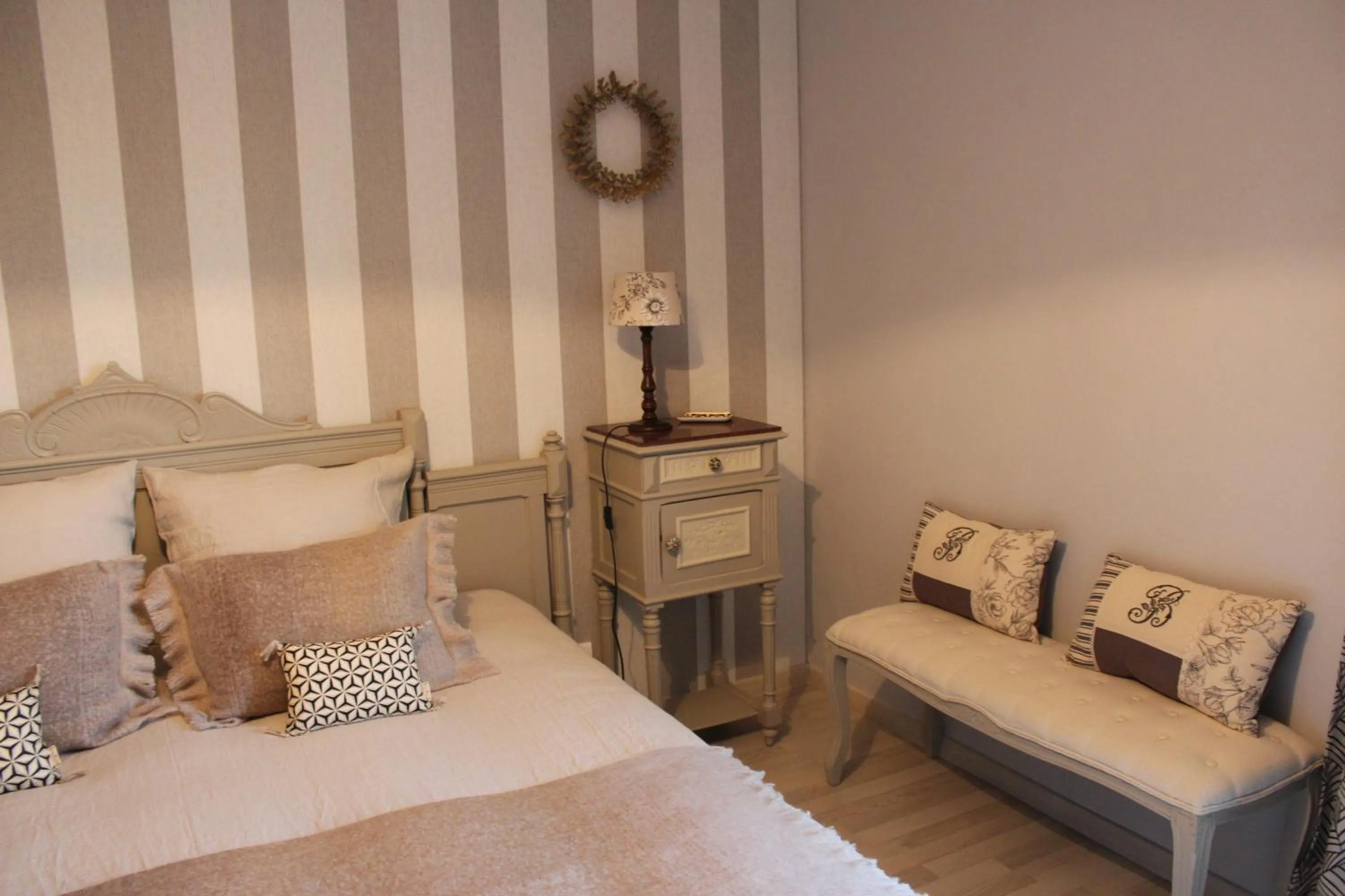 Decorative detail, Bed in Les Chenes Rouges