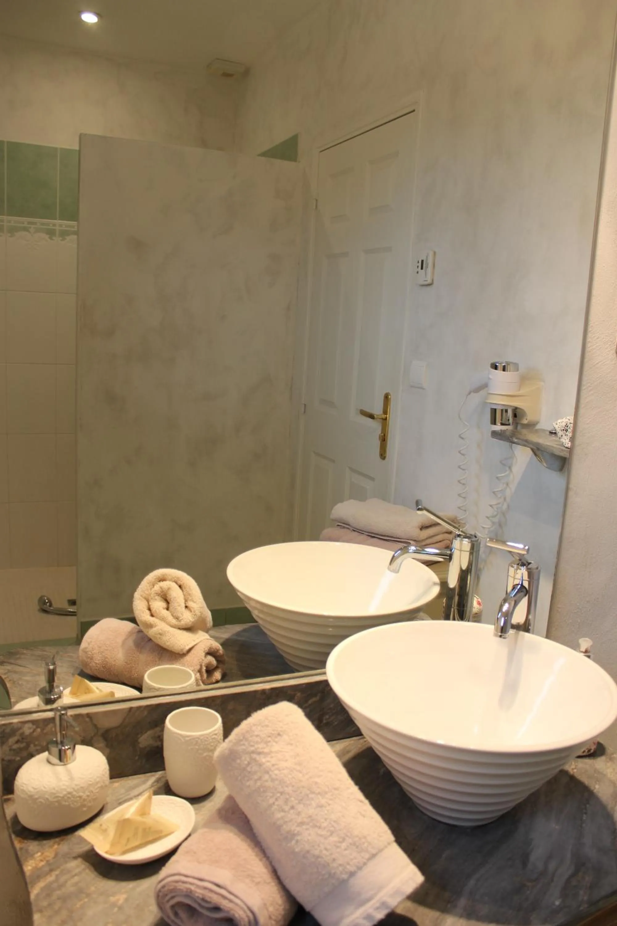 Bathroom in Les Chenes Rouges