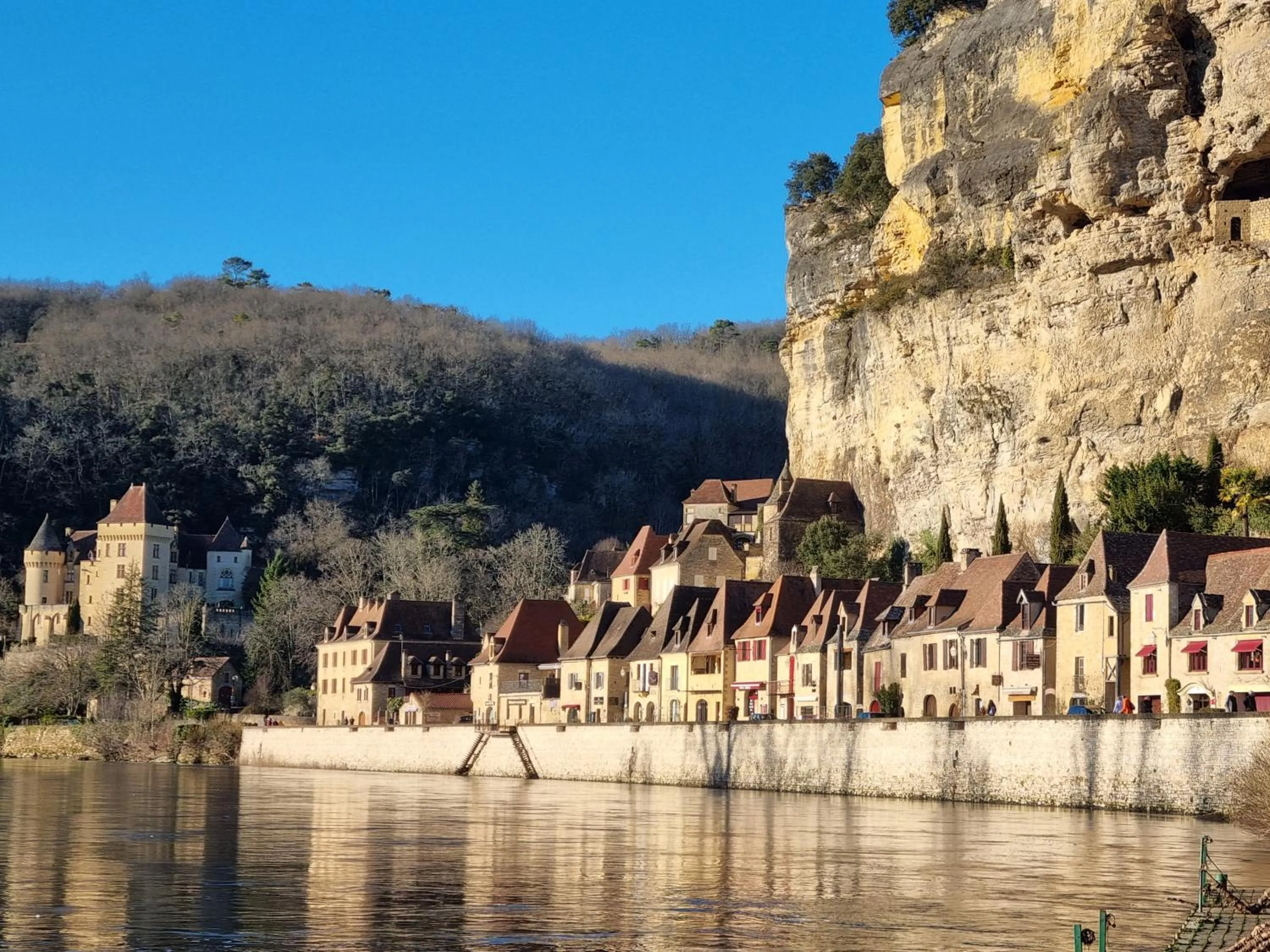 Nearby landmark in Les Chenes Rouges