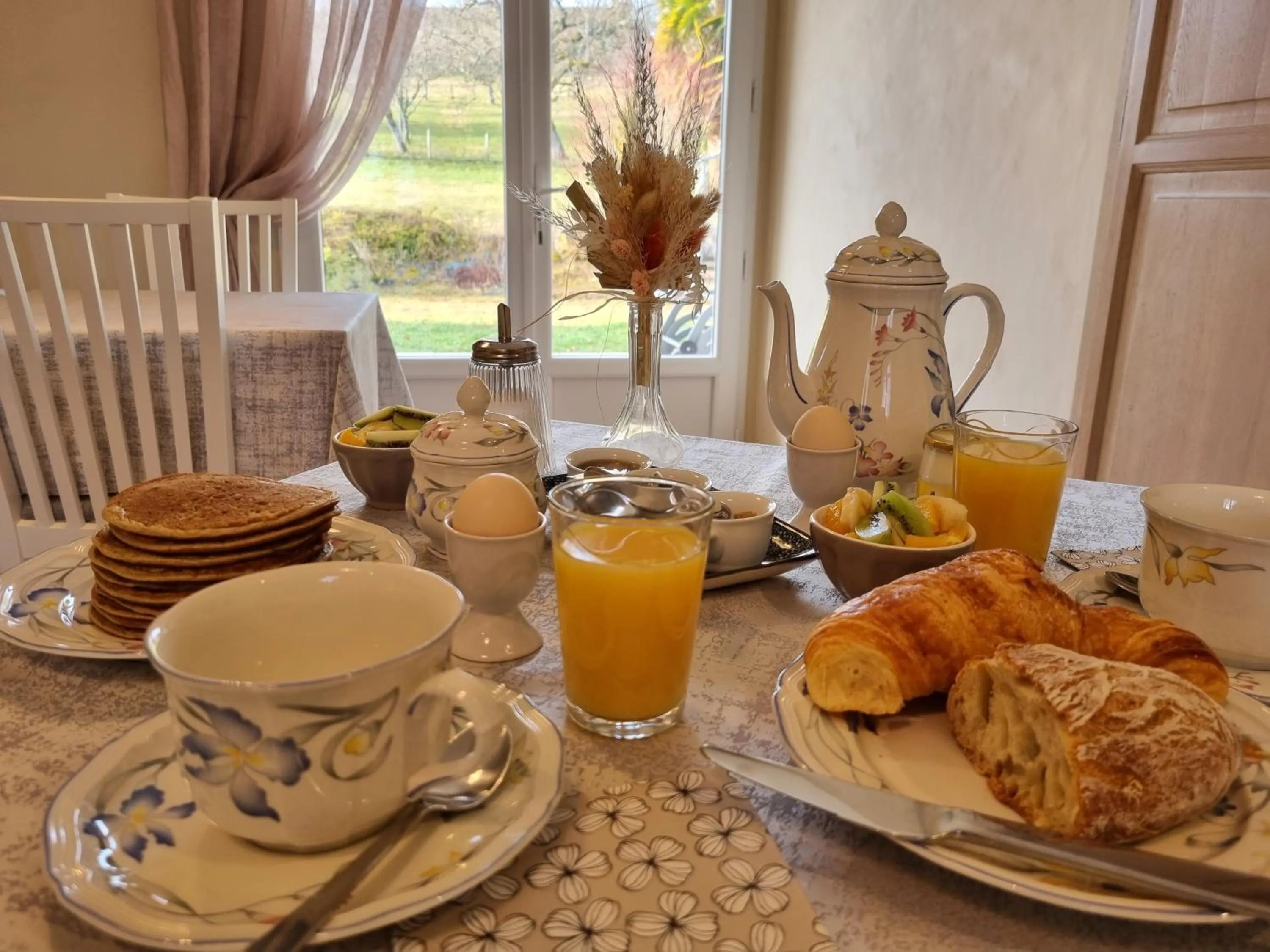 Breakfast in Les Chenes Rouges