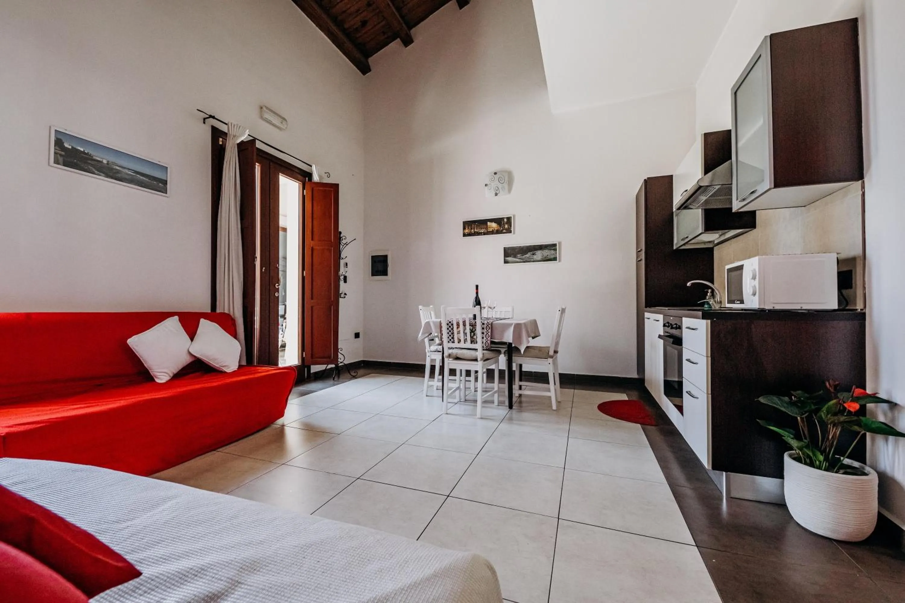 Kitchen or kitchenette in Kyanos Residence