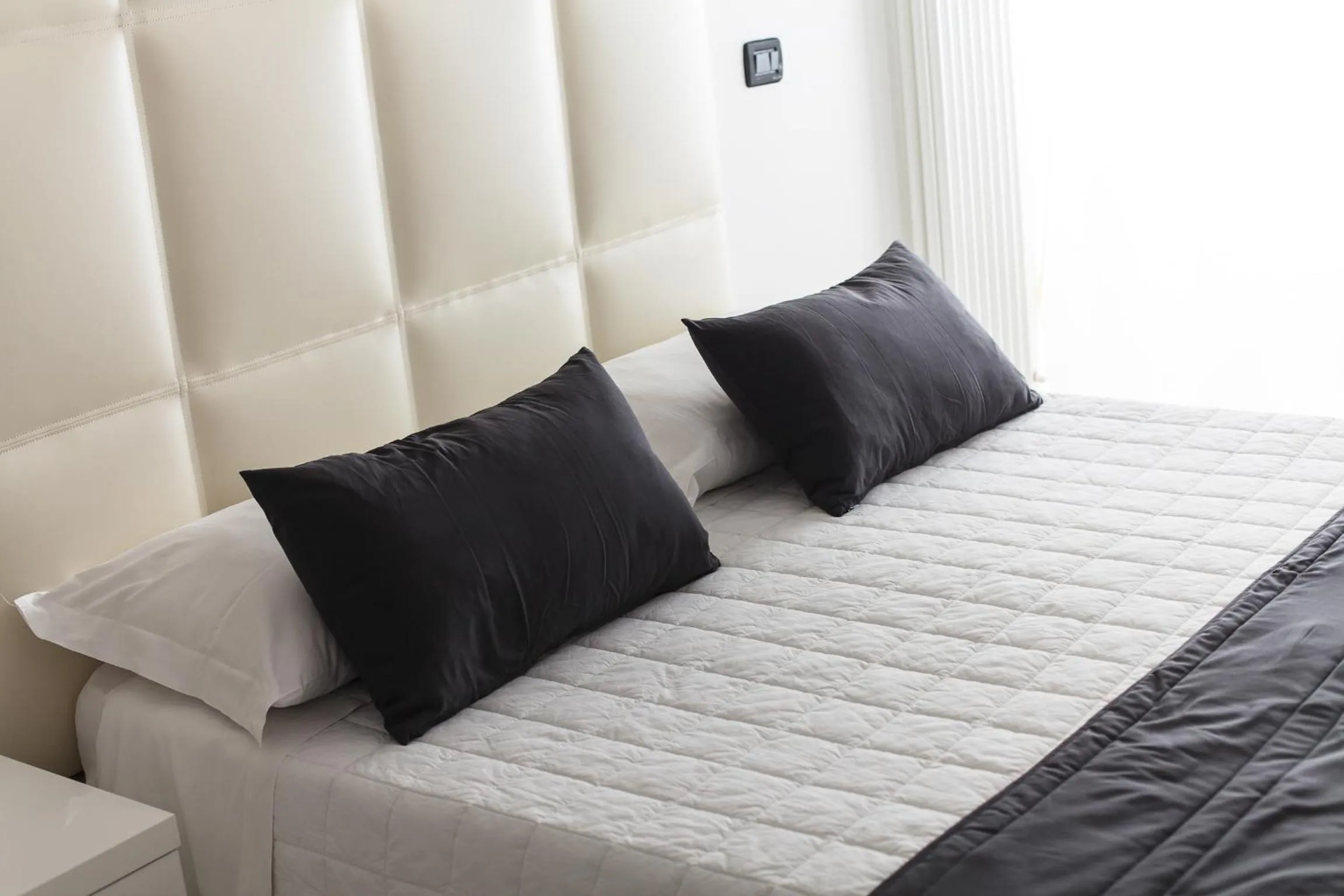 Decorative detail, Bed in Hotel Flora