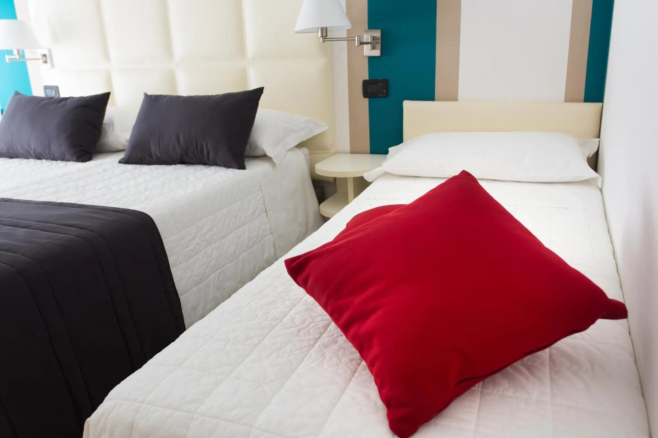 Bedroom, Bed in Hotel Flora