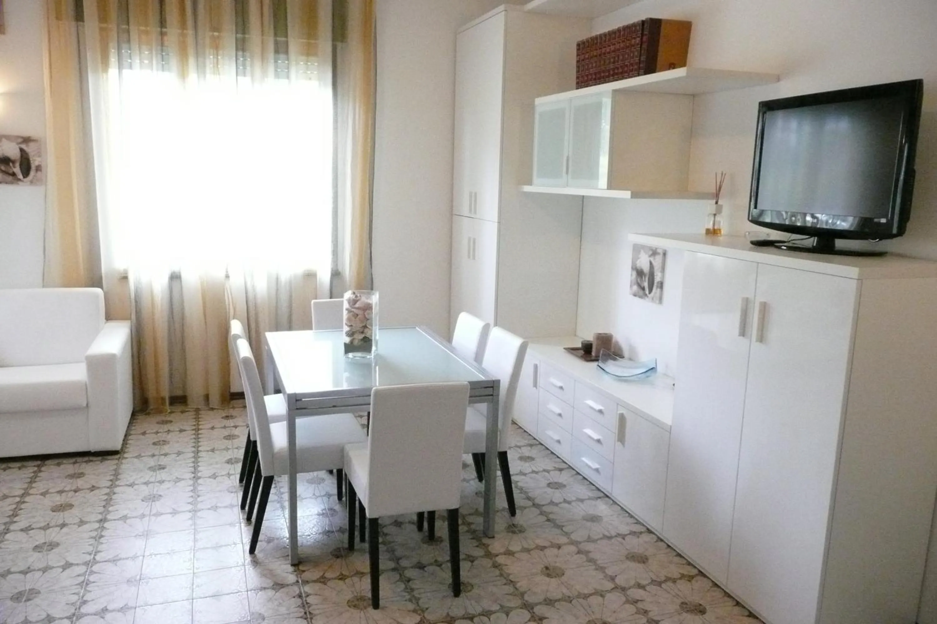Dining area in Hotel Flora