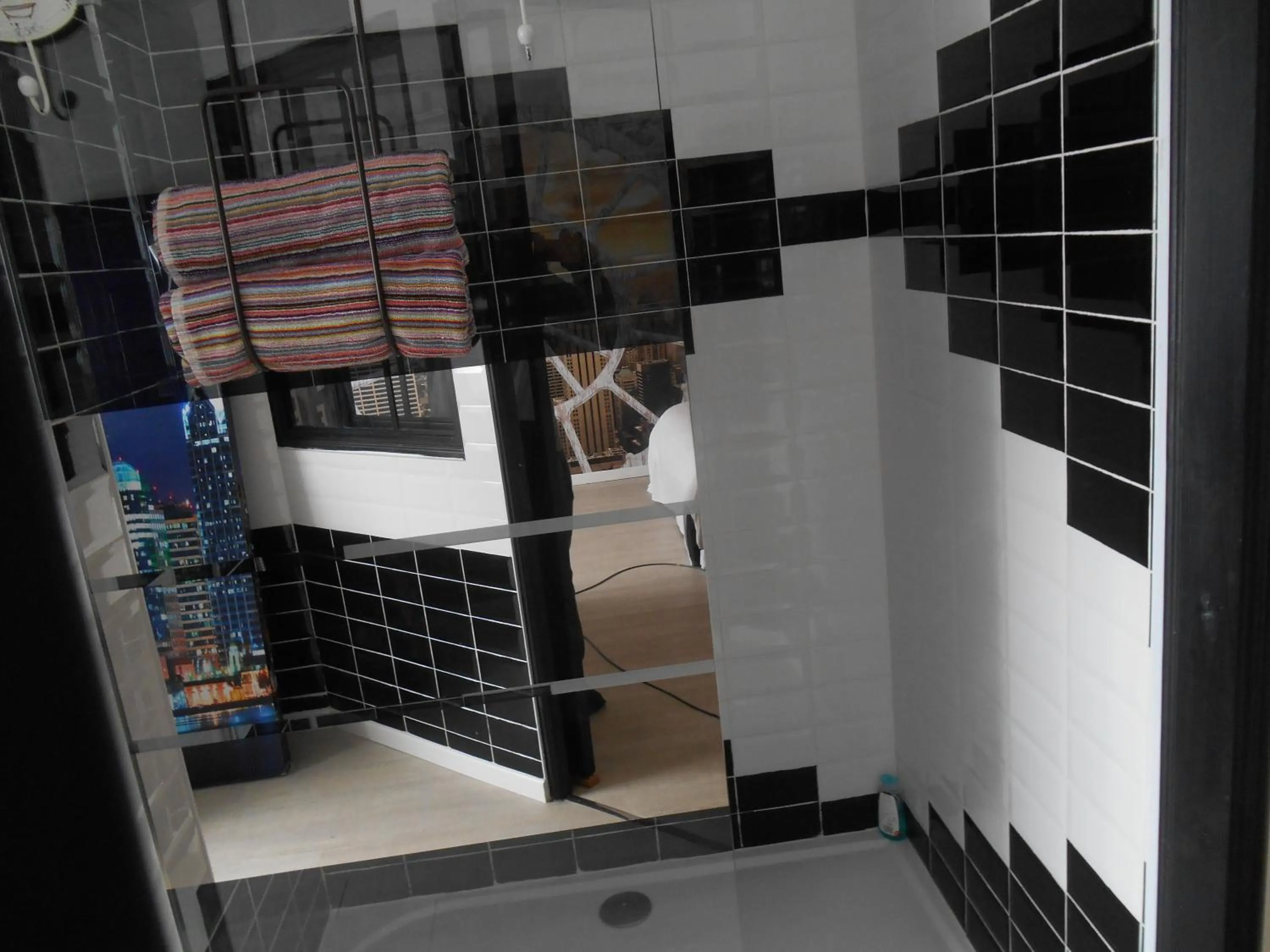 Bathroom, Bed in Au Nid du Thil