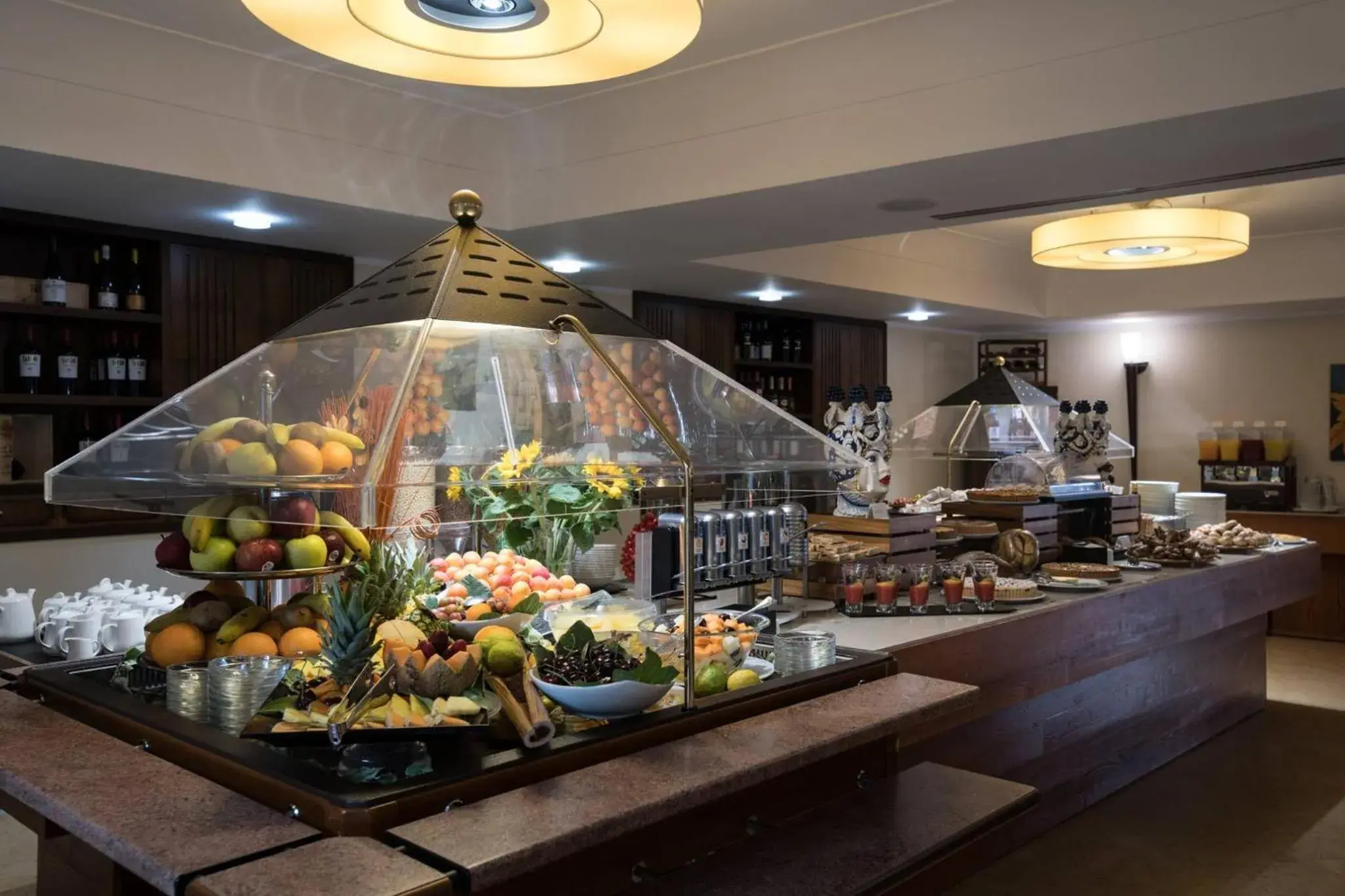 Restaurant/places to eat in Artemis Hotel Restaurant/places to eat in Artemis Hotel