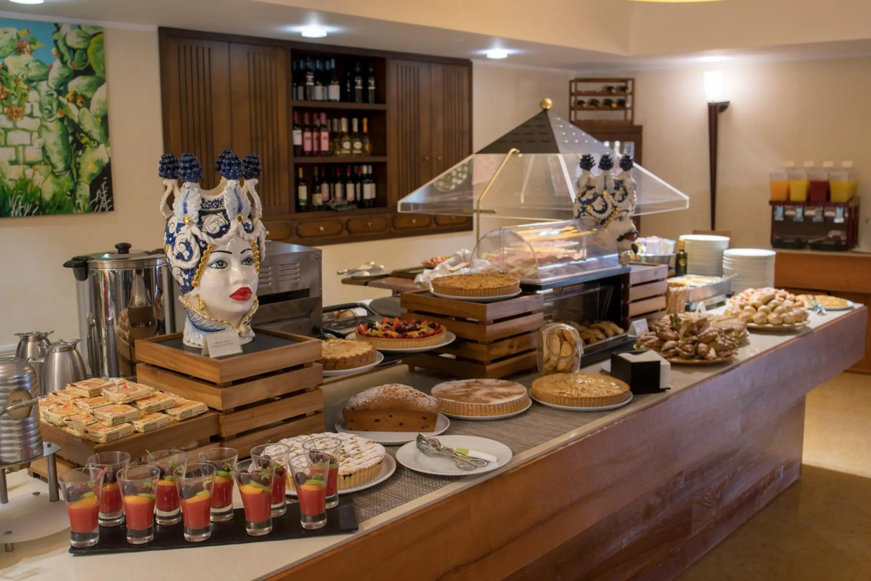 Restaurant/places to eat in Artemis Hotel Restaurant/places to eat in Artemis Hotel