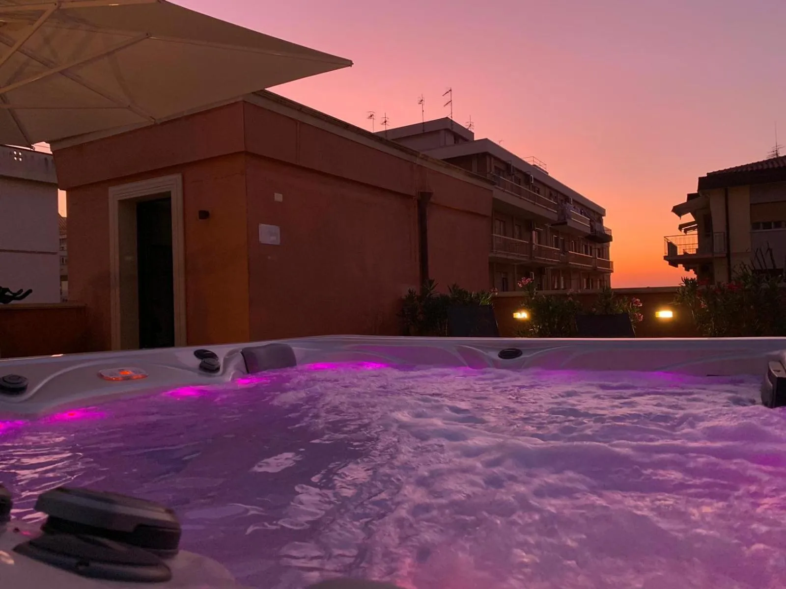 Hot Tub in Artemis Hotel